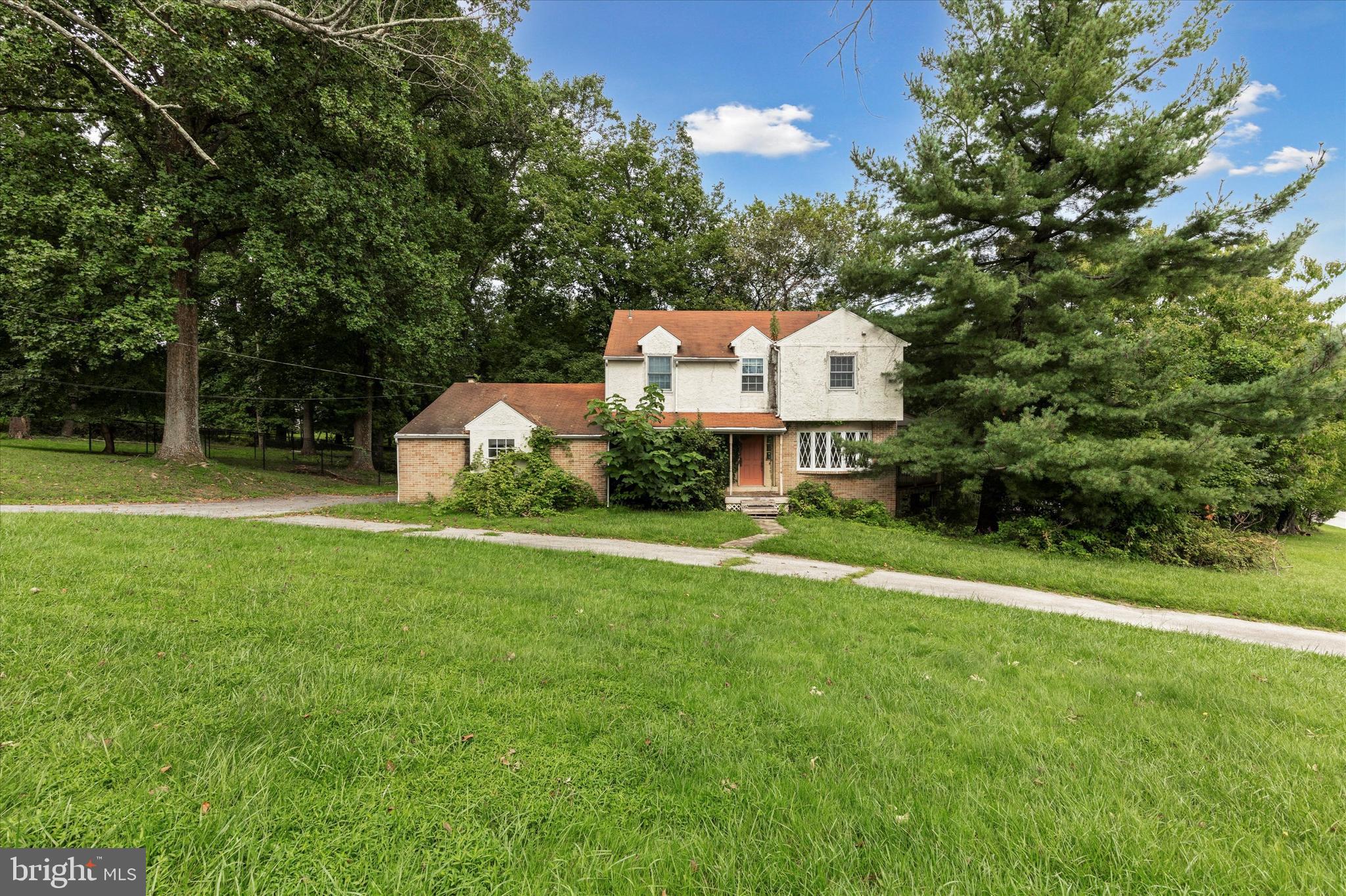 WAYNEWOOD - Residential