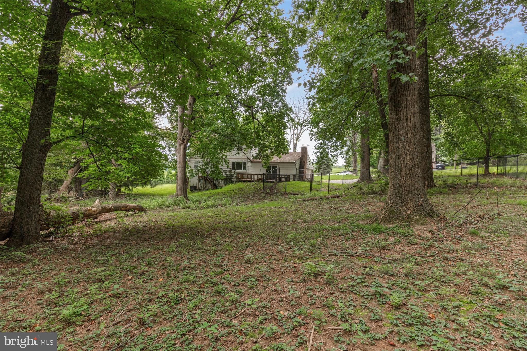 WAYNEWOOD - Residential