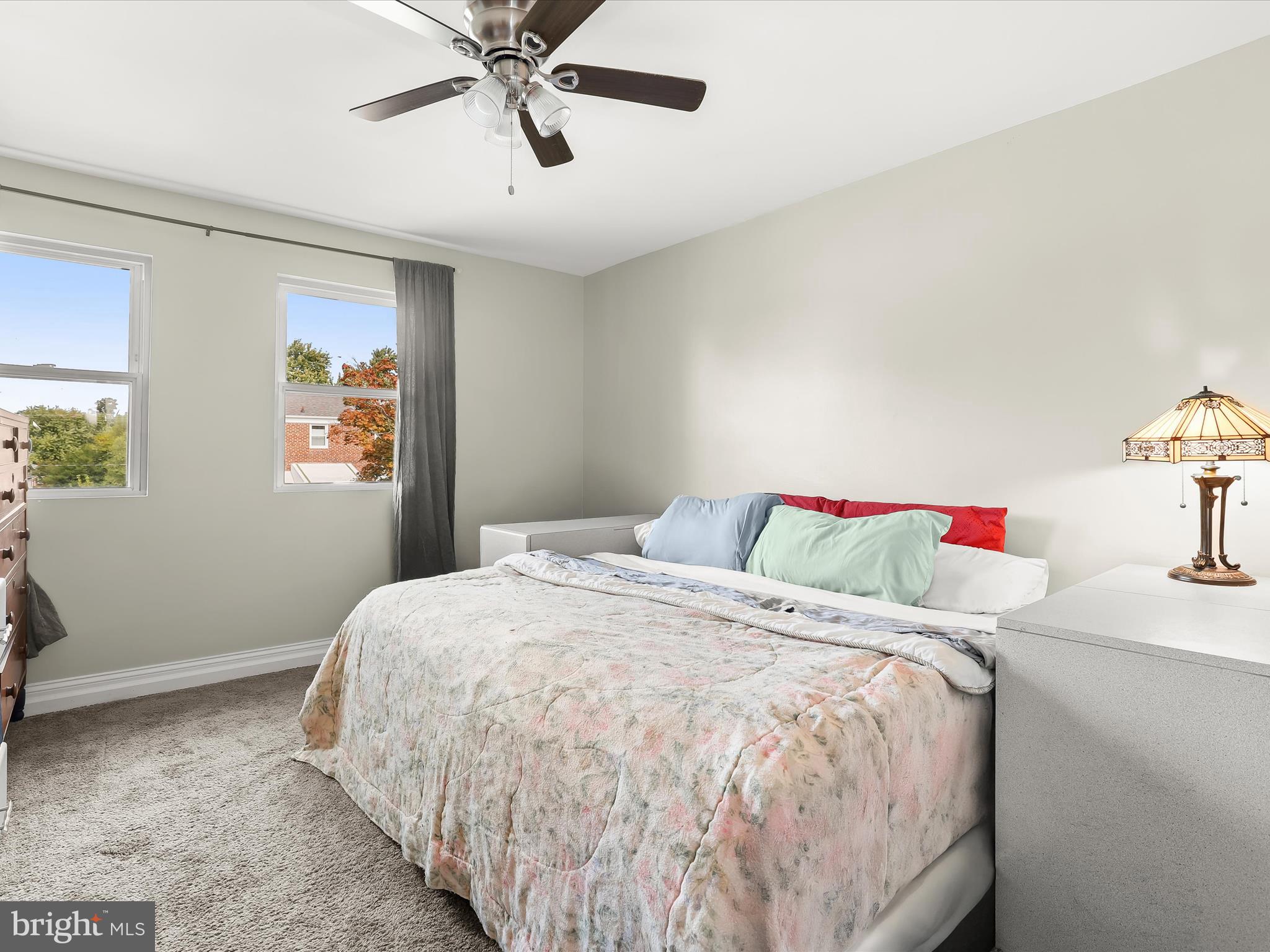 GLEN OAKS - Residential