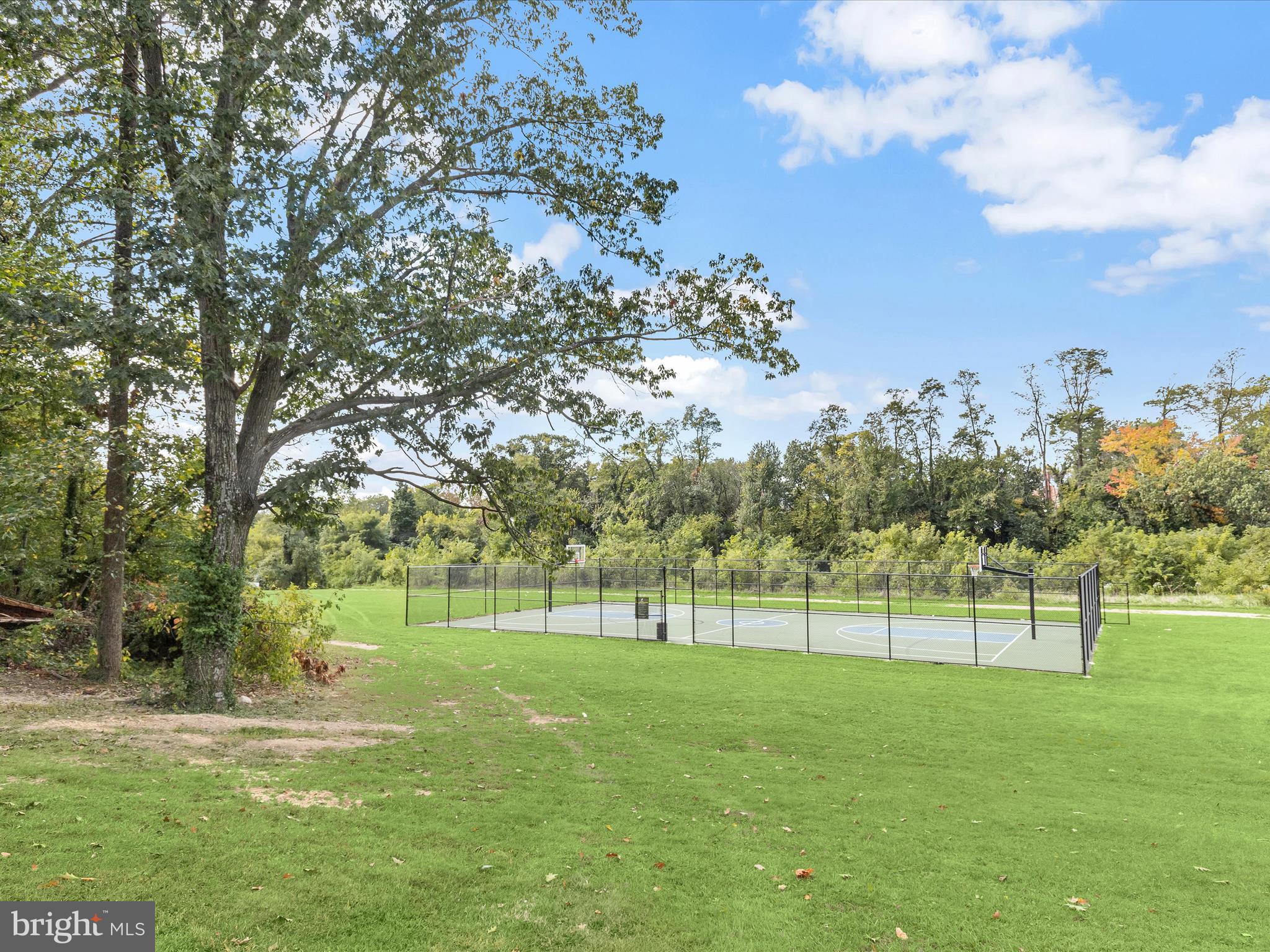 GLEN OAKS - Residential