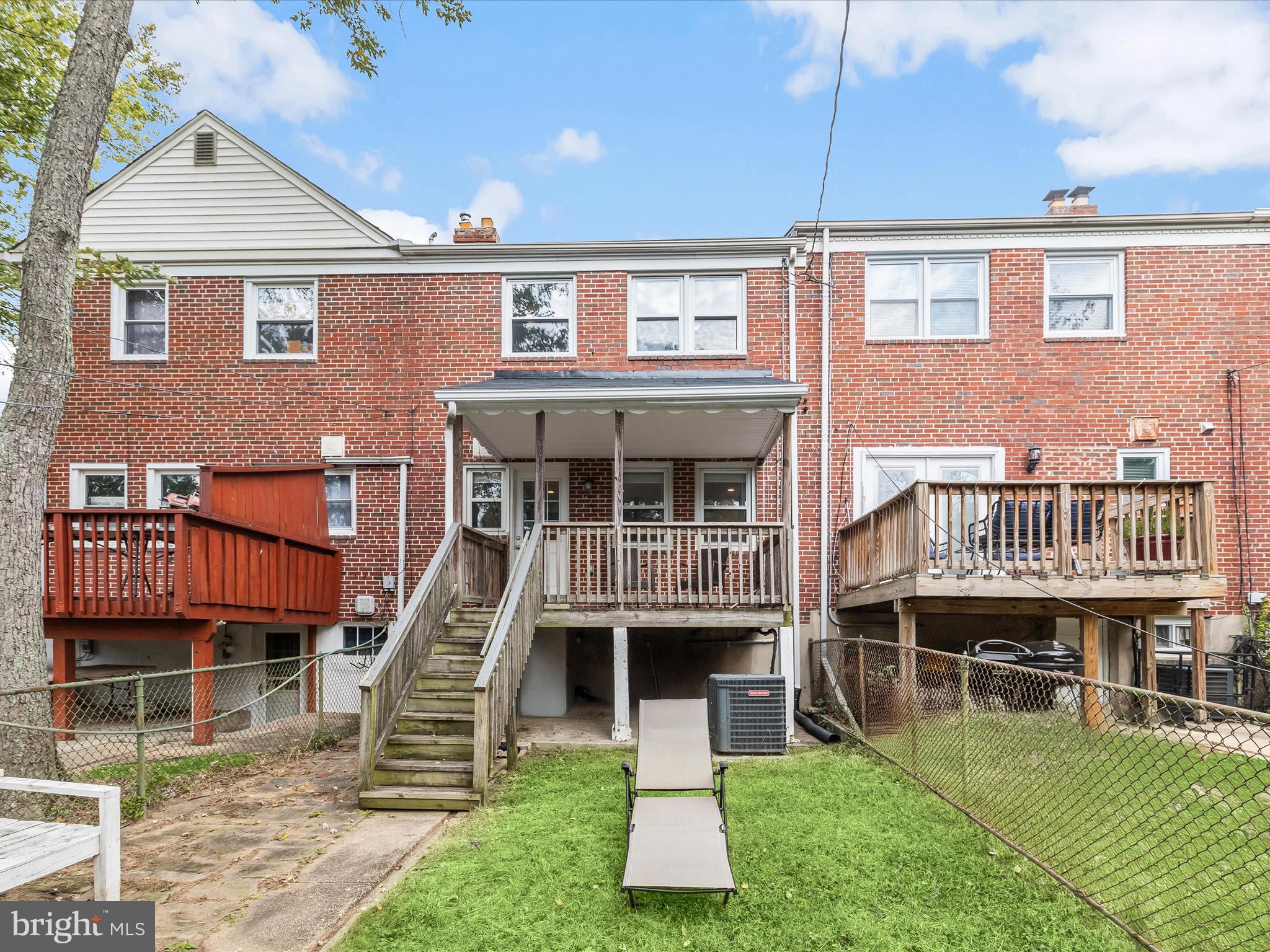 GLEN OAKS - Residential