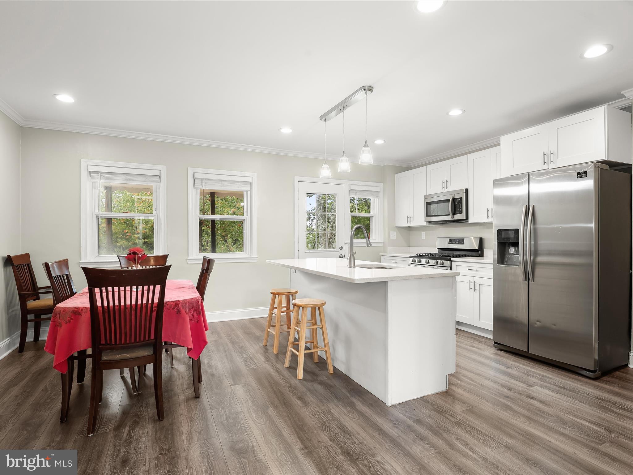 GLEN OAKS - Residential