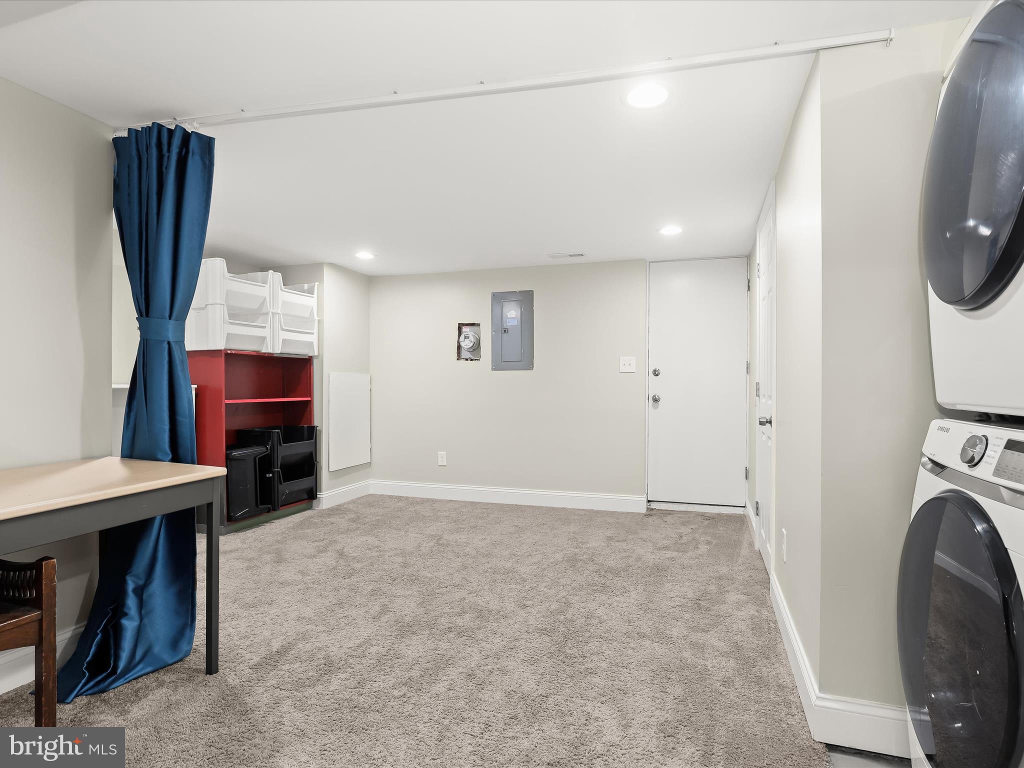 GLEN OAKS - Residential