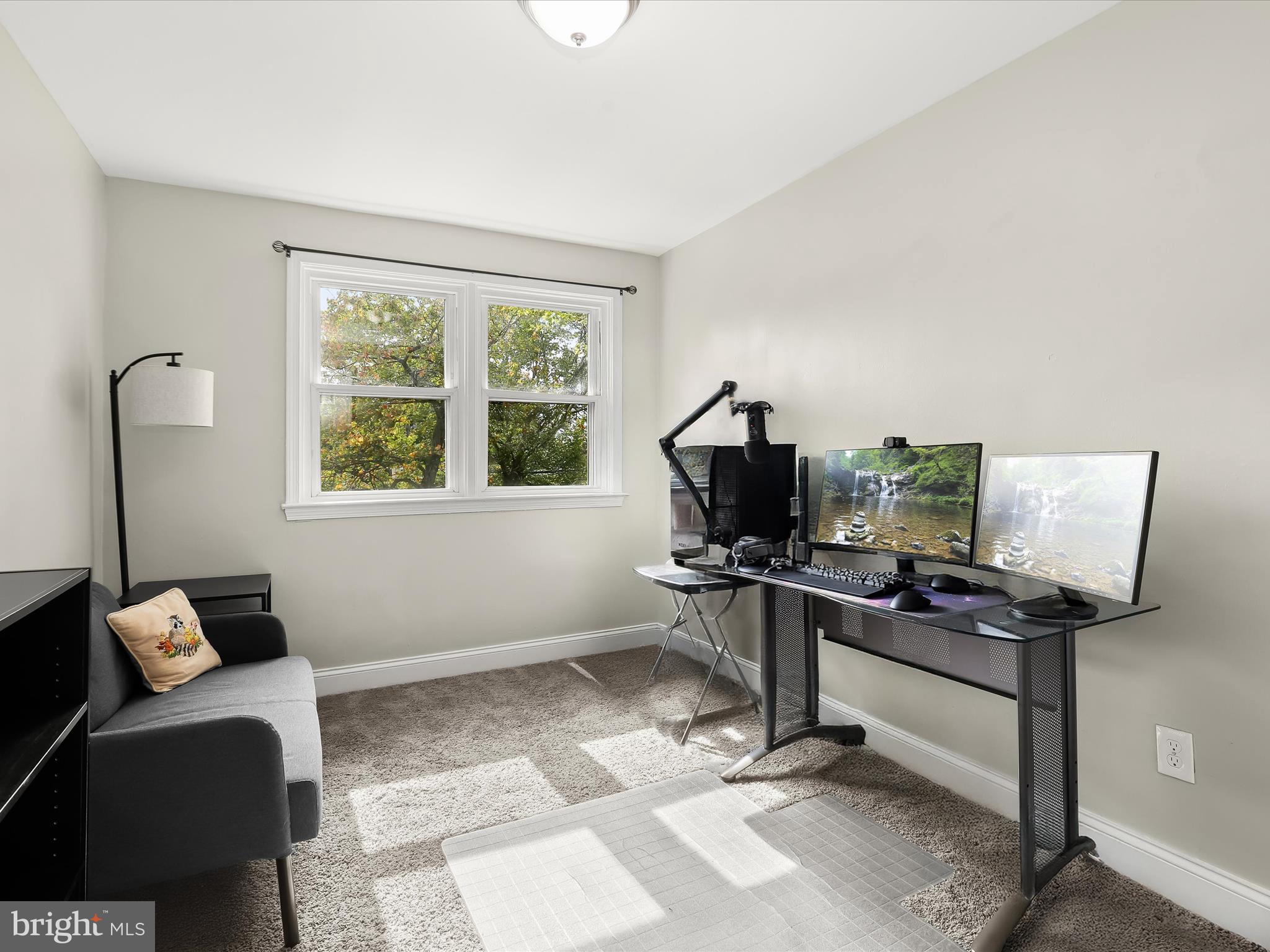 GLEN OAKS - Residential