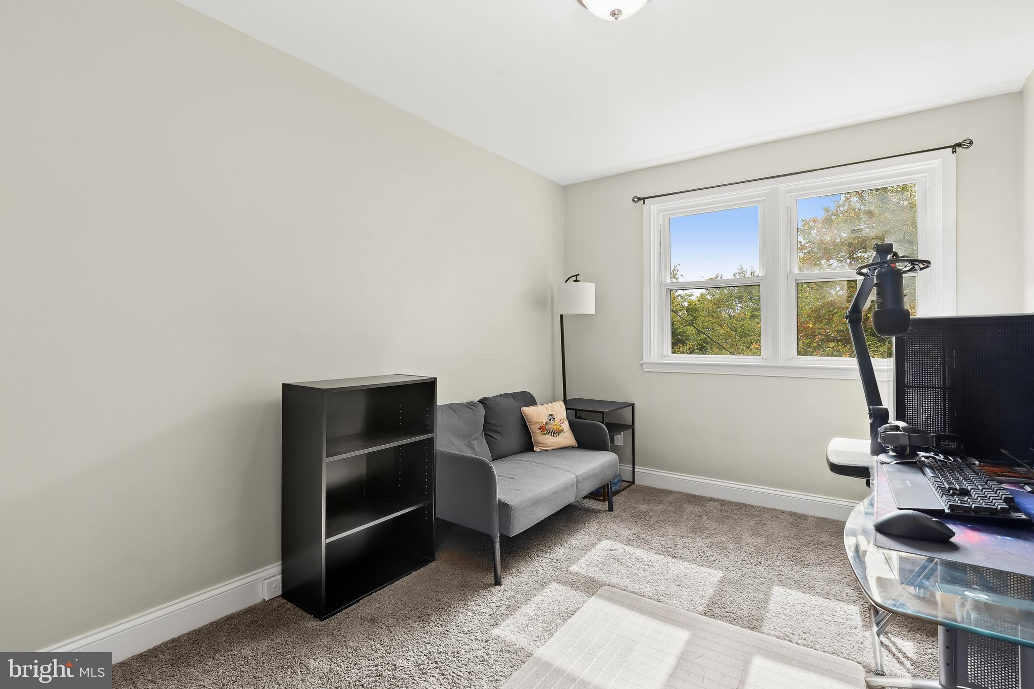 GLEN OAKS - Residential
