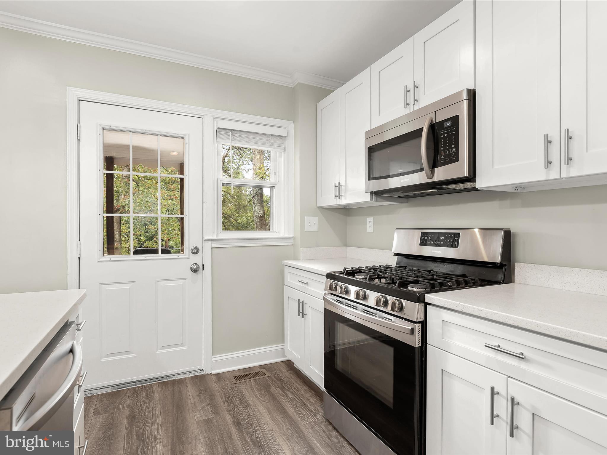GLEN OAKS - Residential