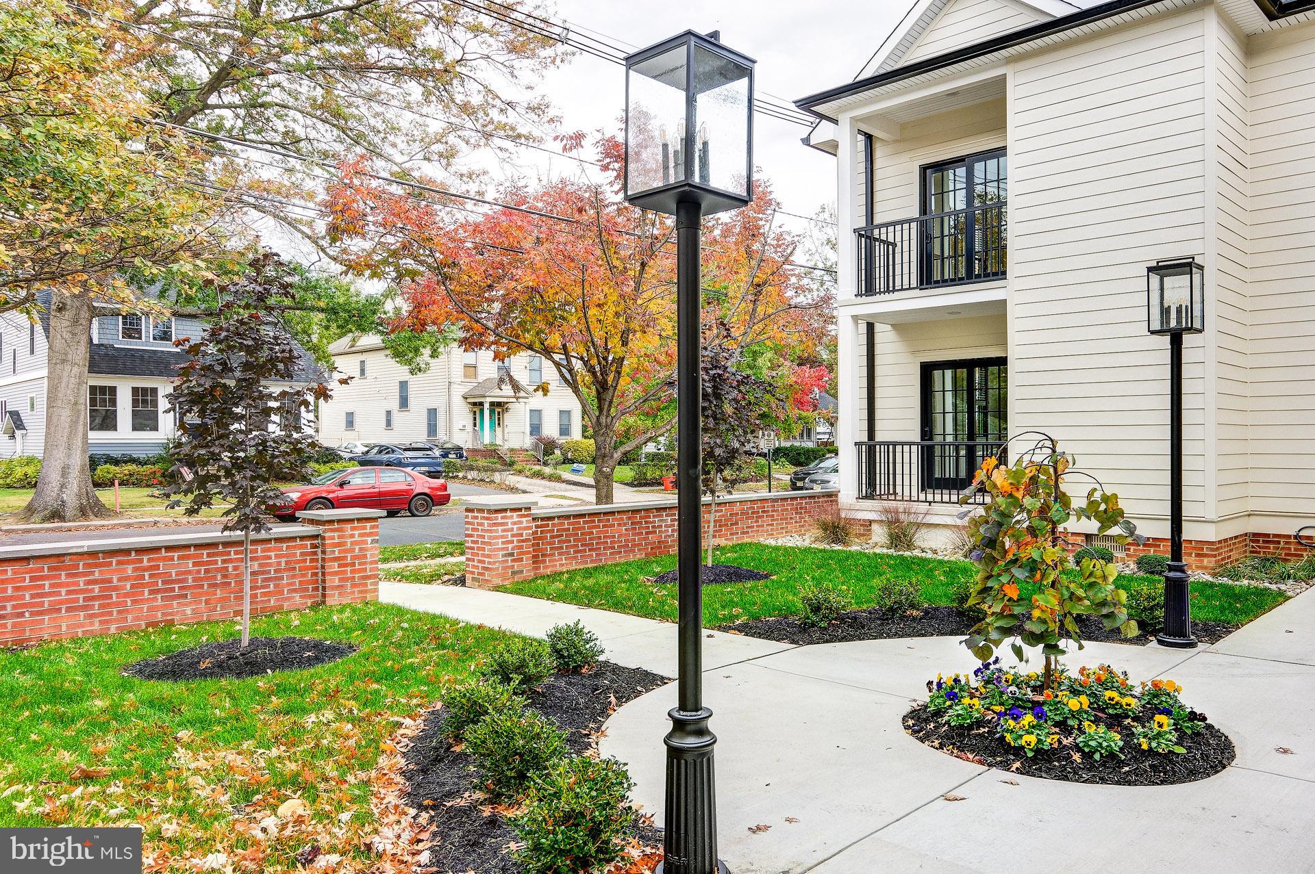 20 E REDMAN AVENUE UNIT D