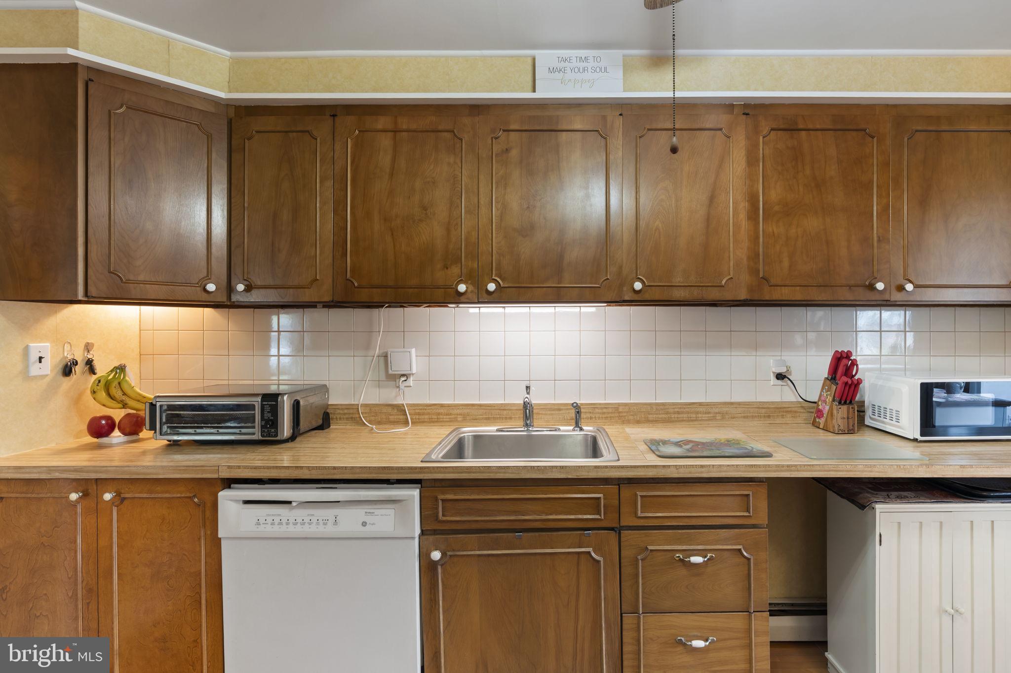 PENN SQ - Residential