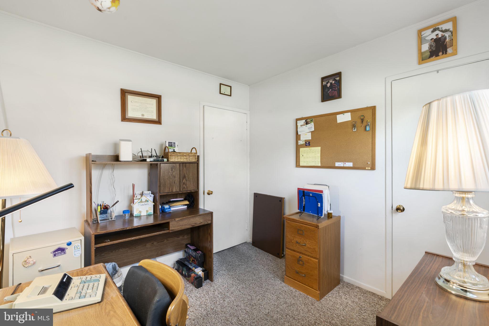 PENN SQ - Residential