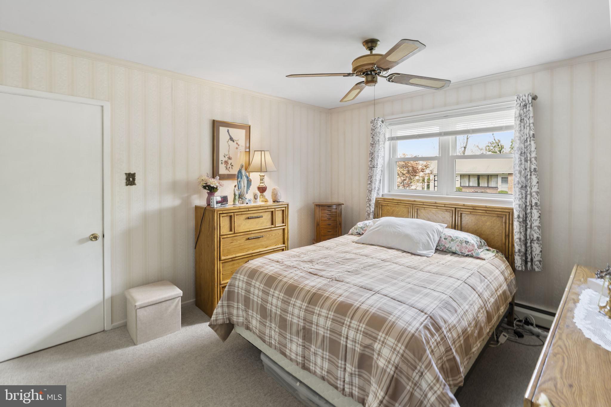 PENN SQ - Residential