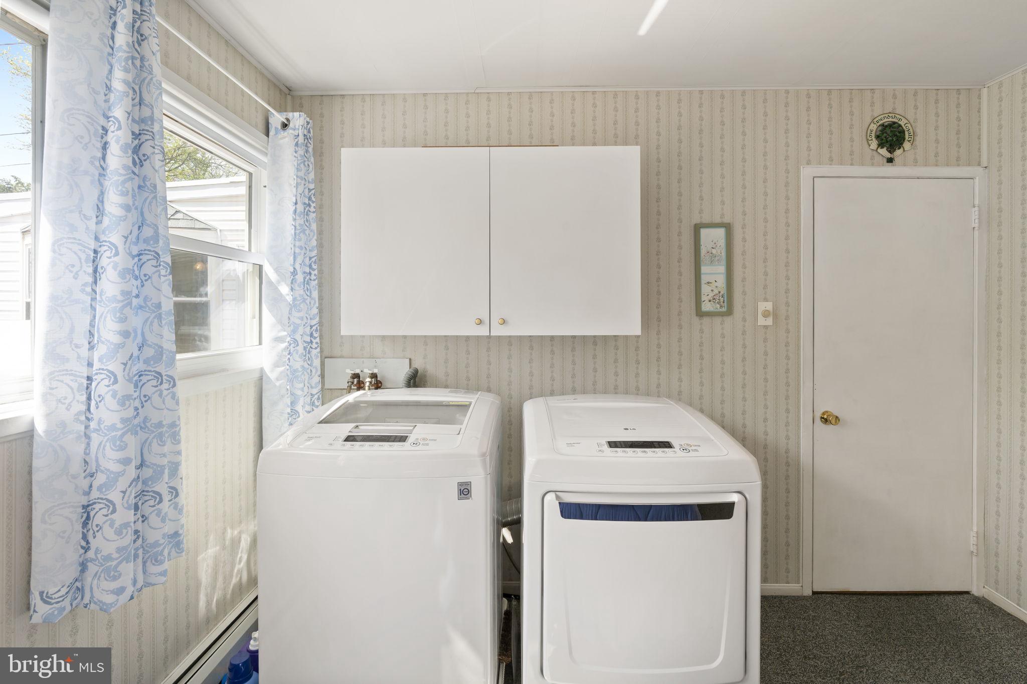 PENN SQ - Residential