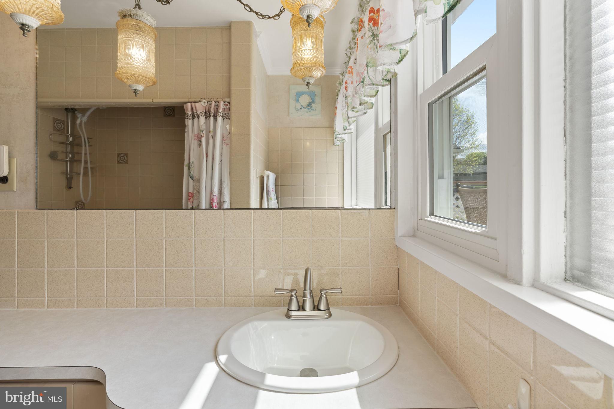 PENN SQ - Residential