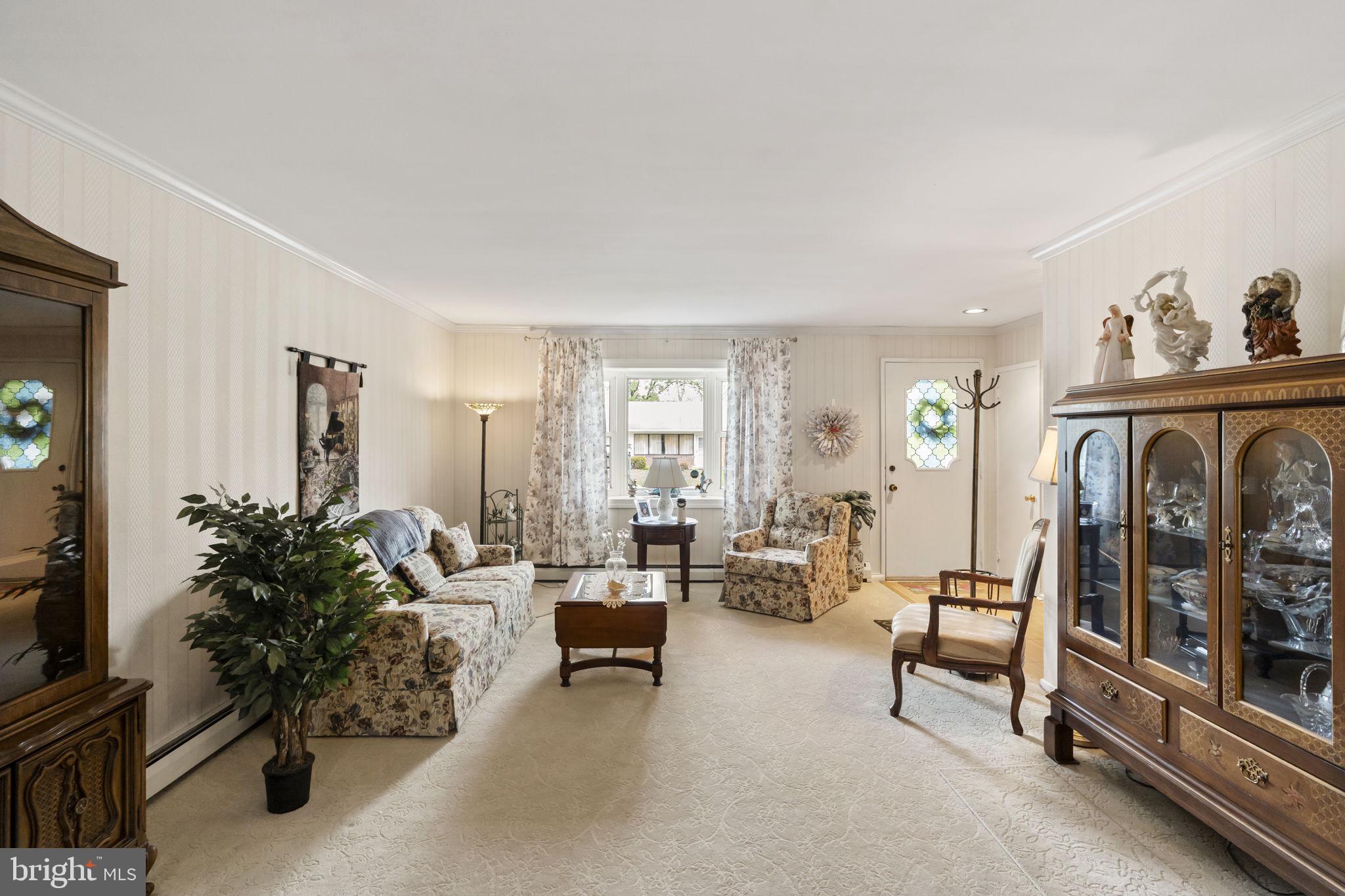 PENN SQ - Residential