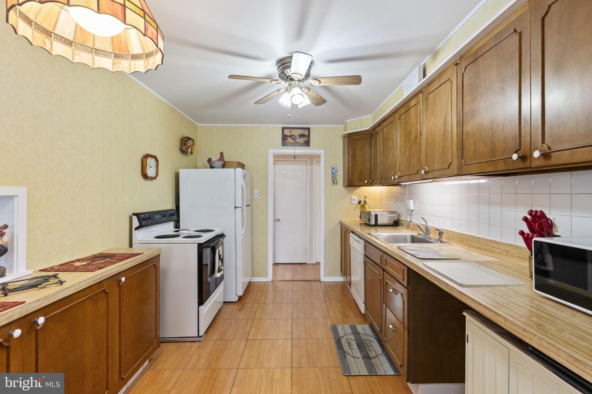 PENN SQ - Residential