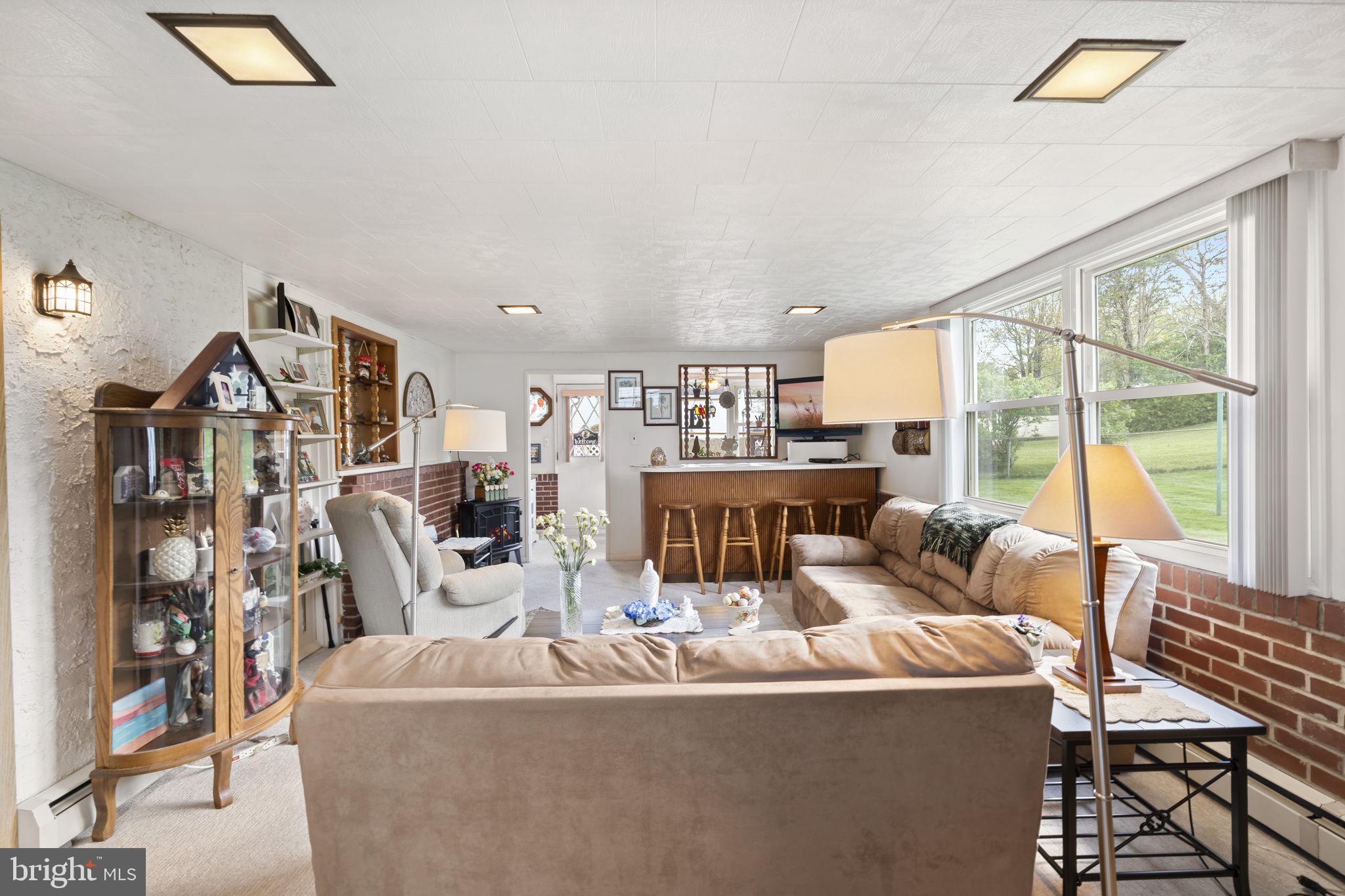 PENN SQ - Residential