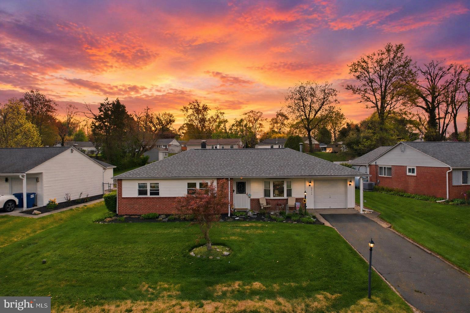 PENN SQ - Residential