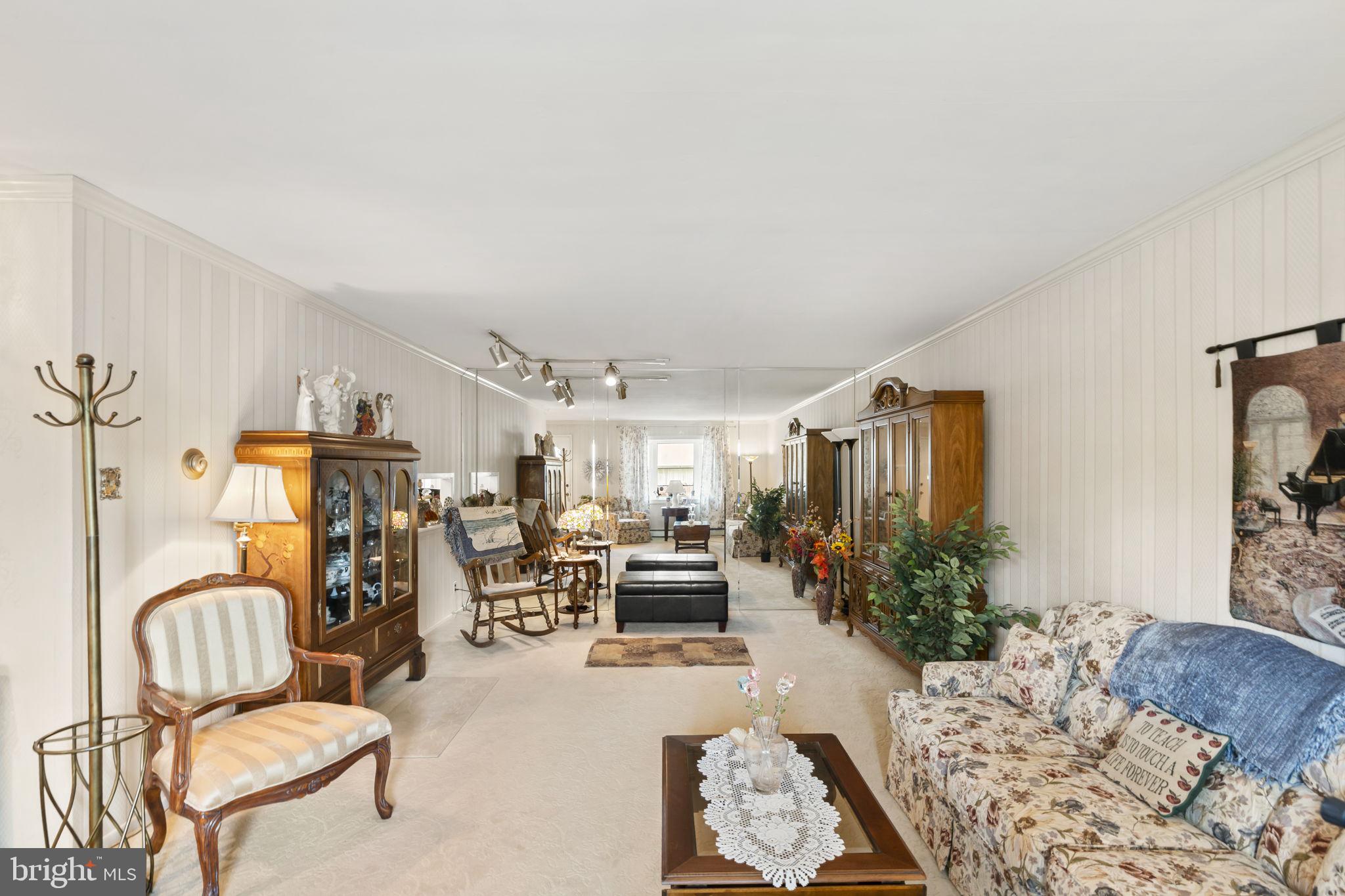 PENN SQ - Residential