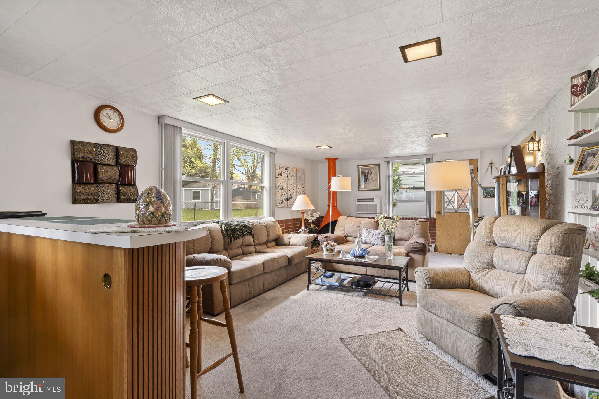 PENN SQ - Residential