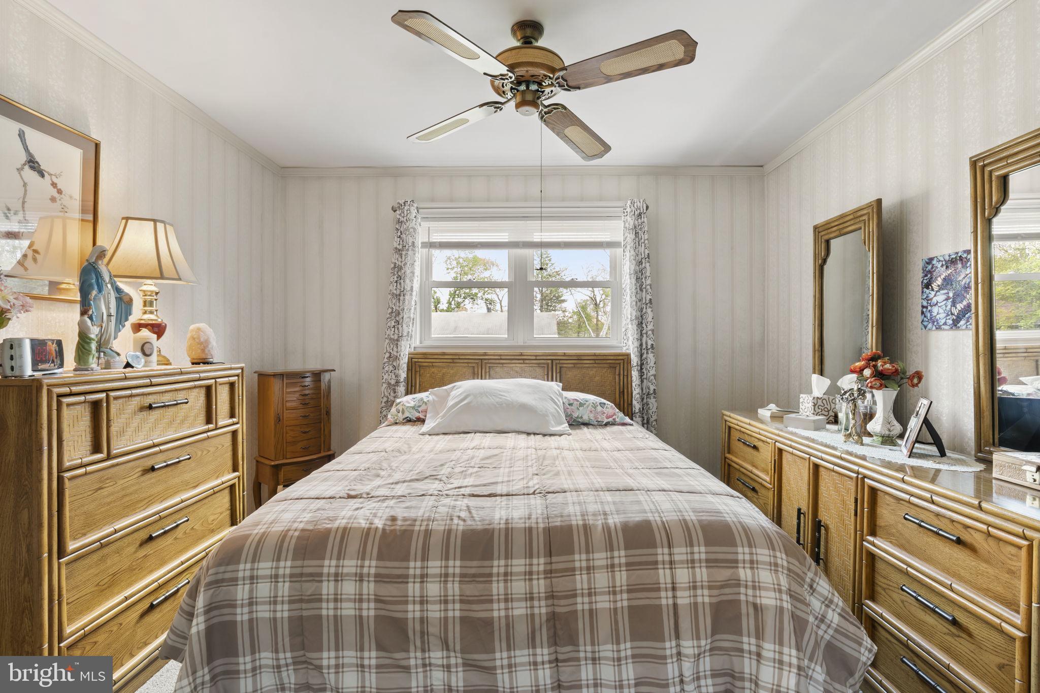 PENN SQ - Residential