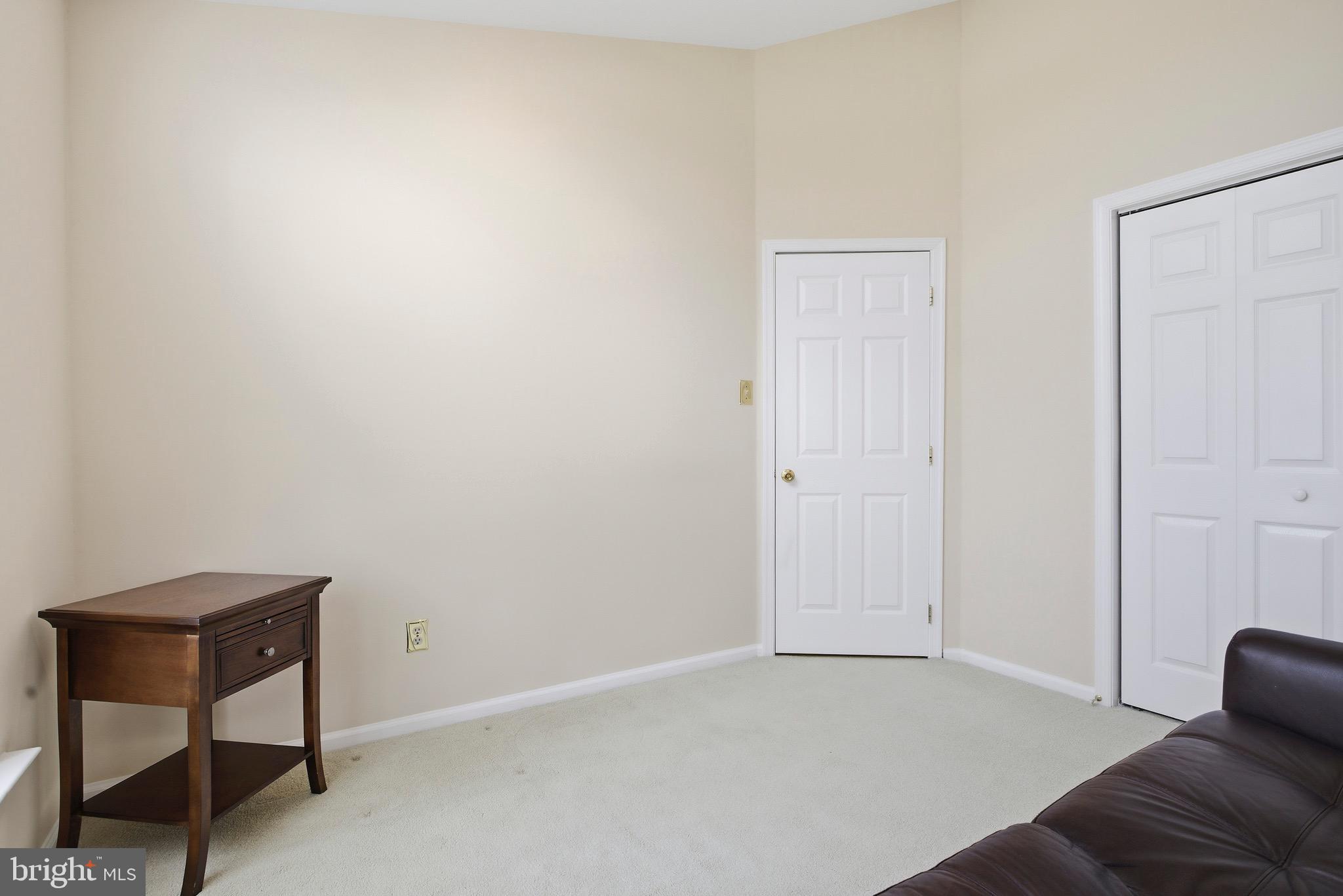 SOMERSET - Residential