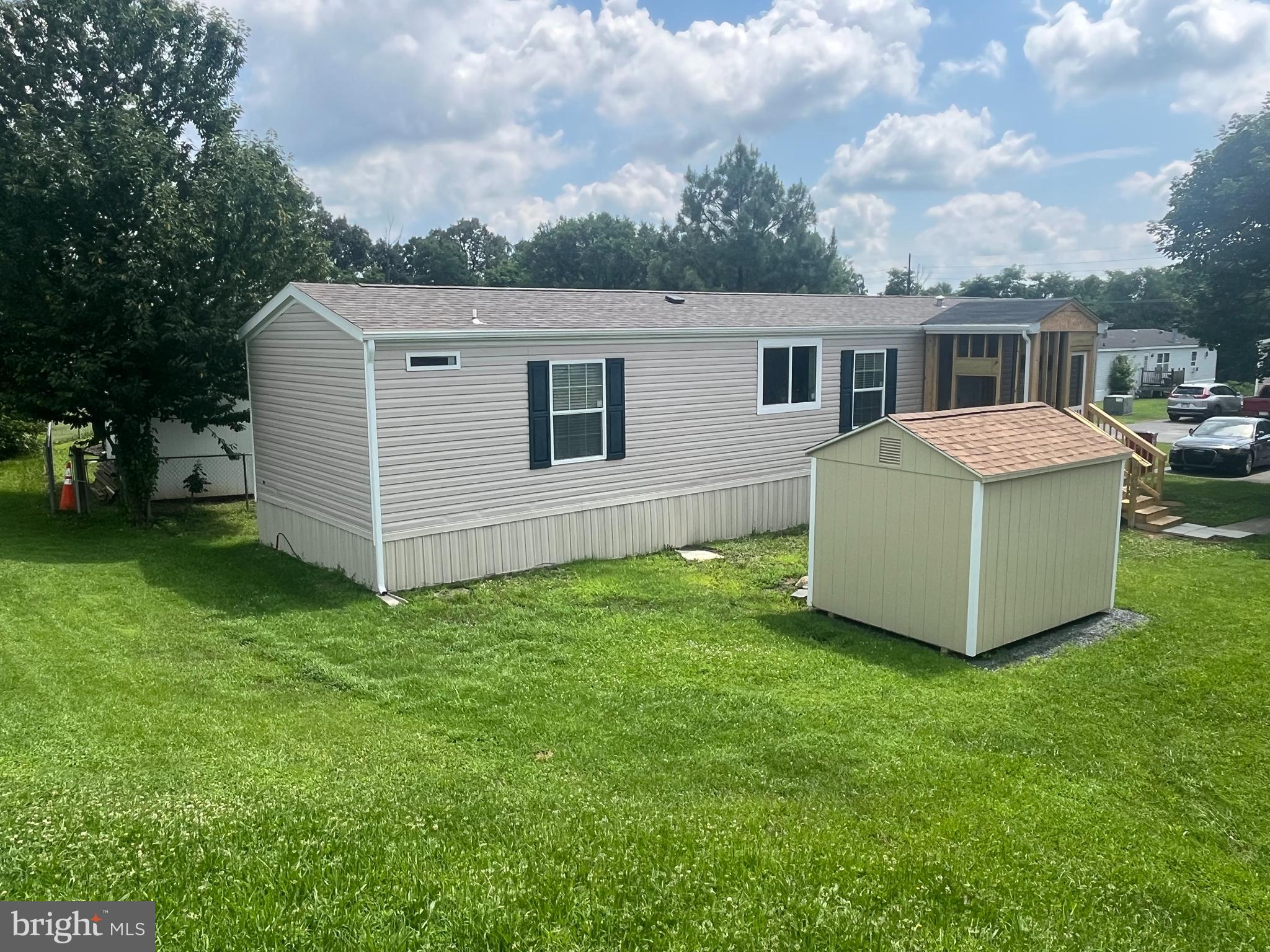 ROYAL CREST ESTATES - Residential