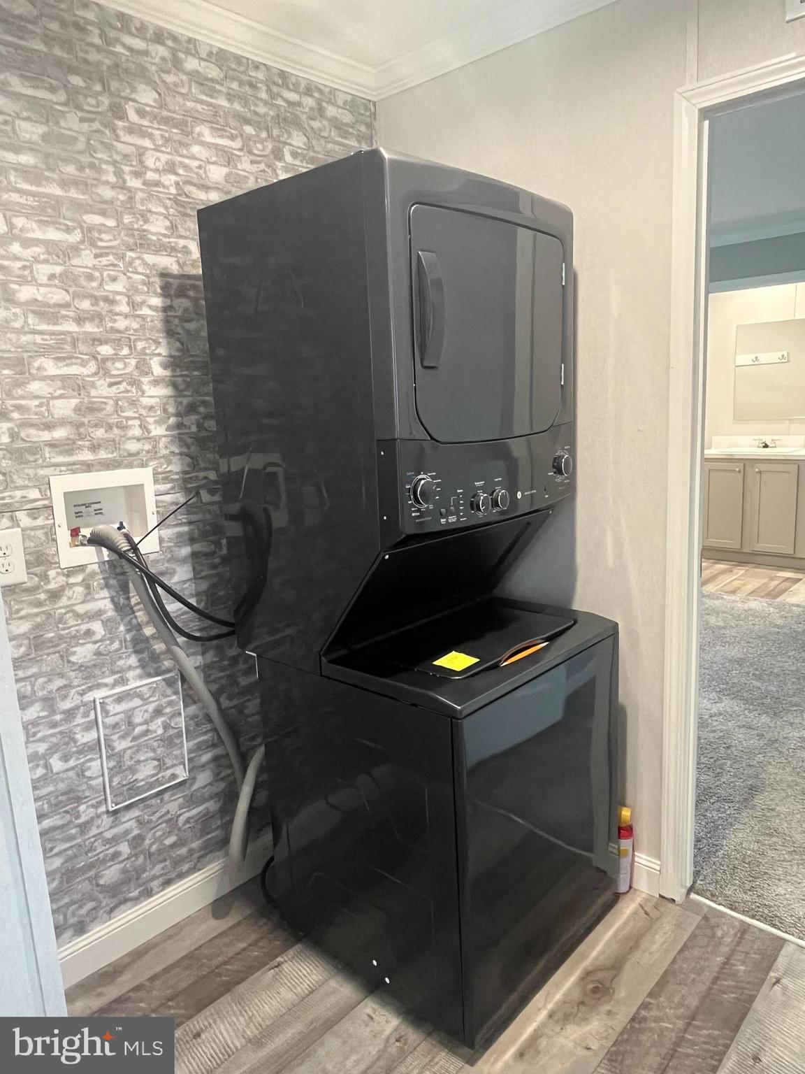 ROYAL CREST ESTATES - Residential