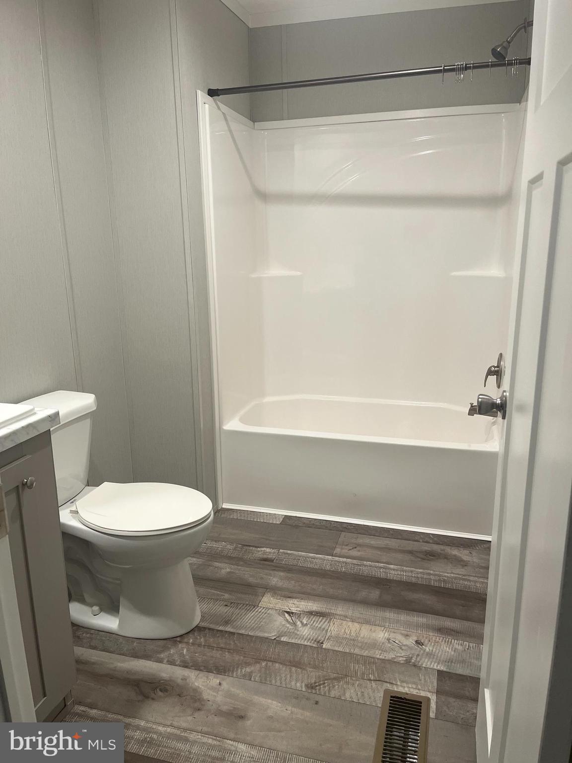 ROYAL CREST ESTATES - Residential