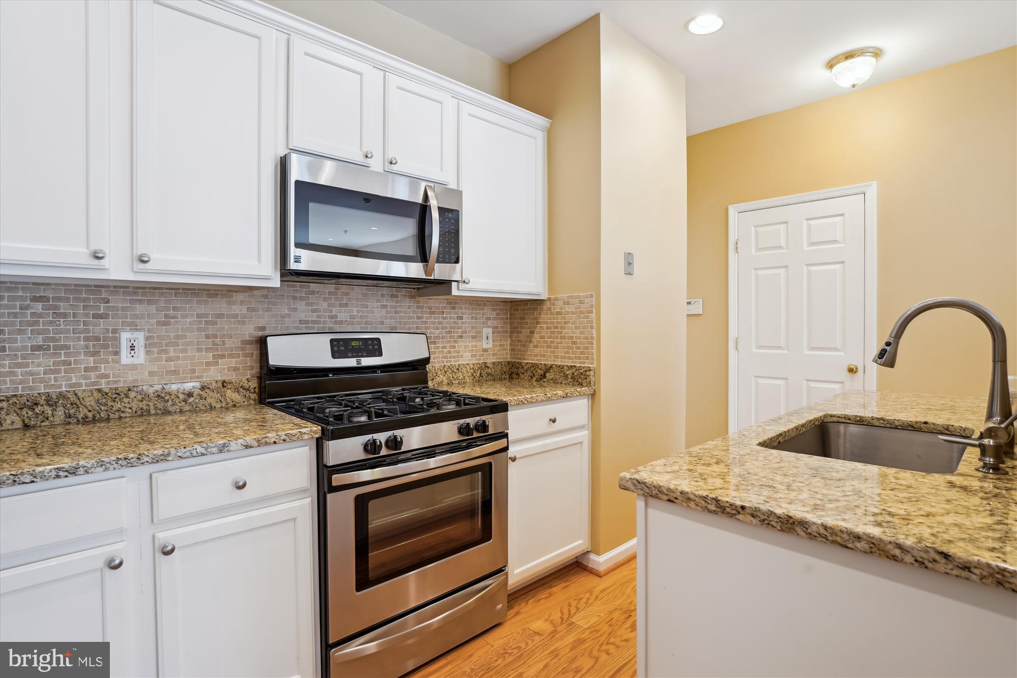 LAKELANDS - Residential