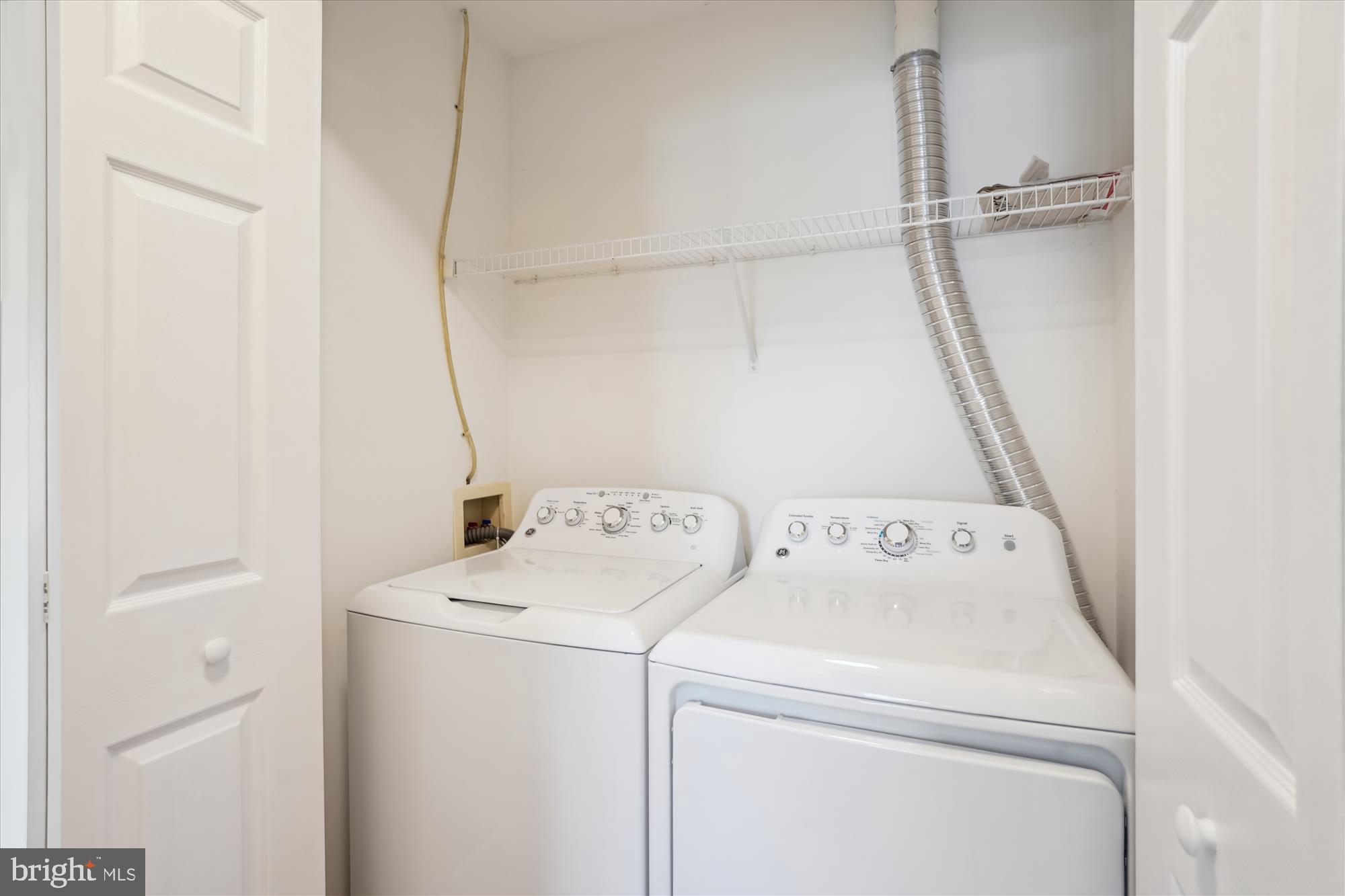 LAKELANDS - Residential