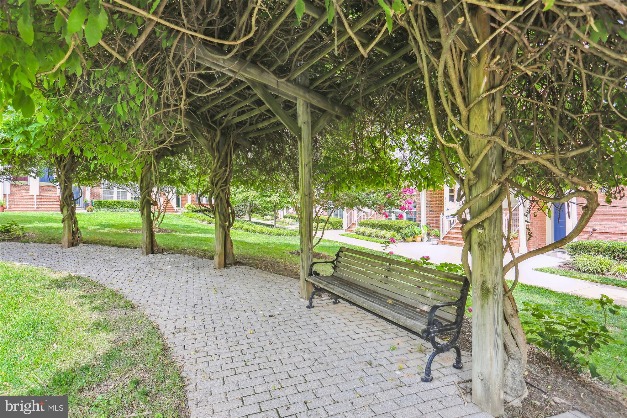 LAKELANDS - Residential