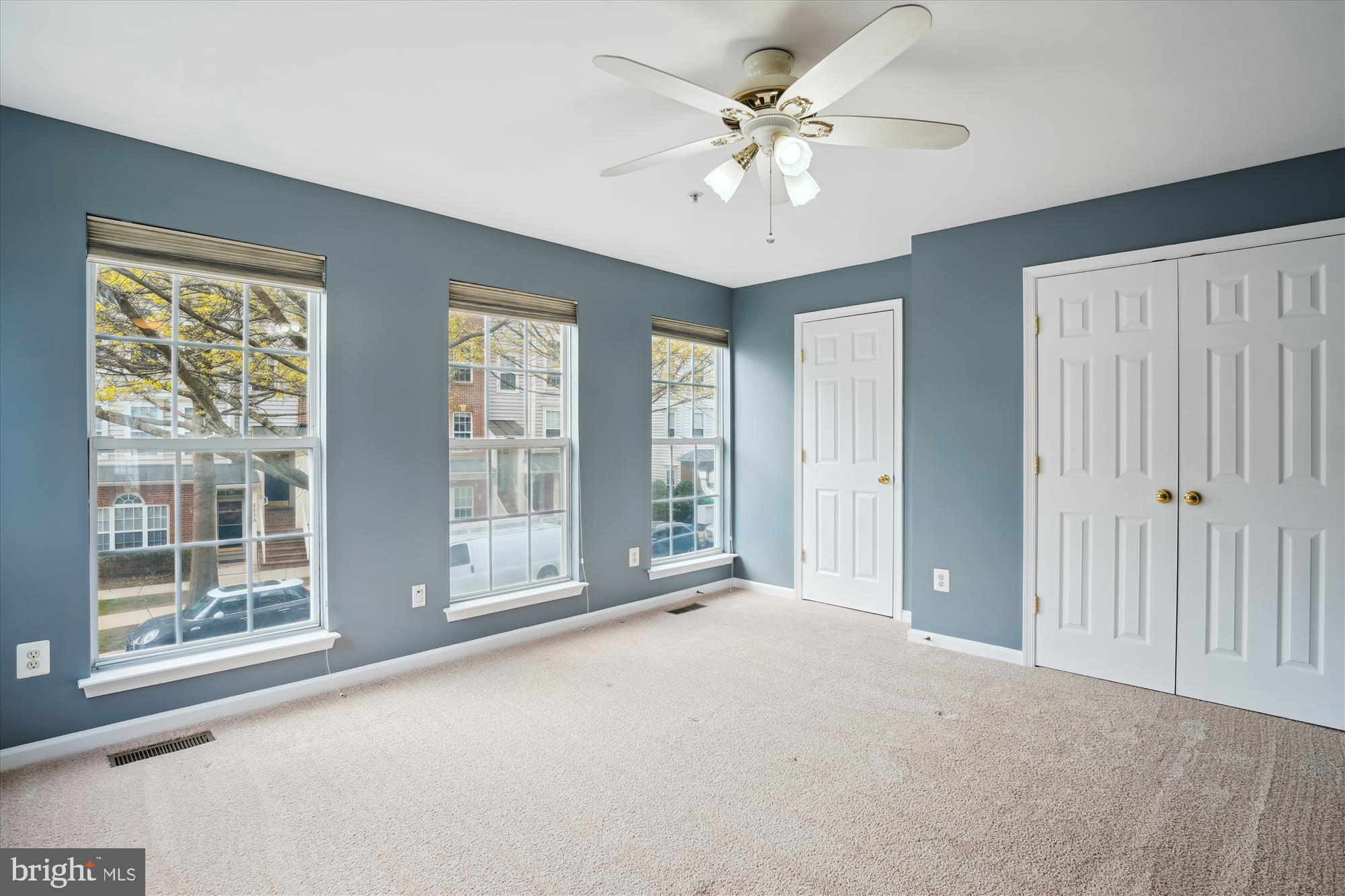 LAKELANDS - Residential