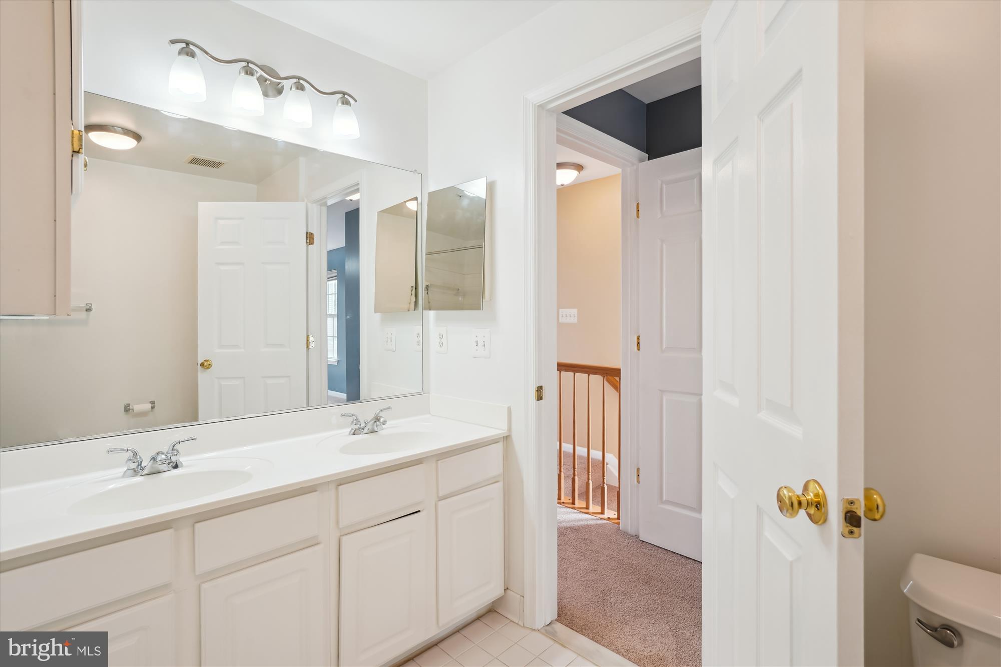 LAKELANDS - Residential