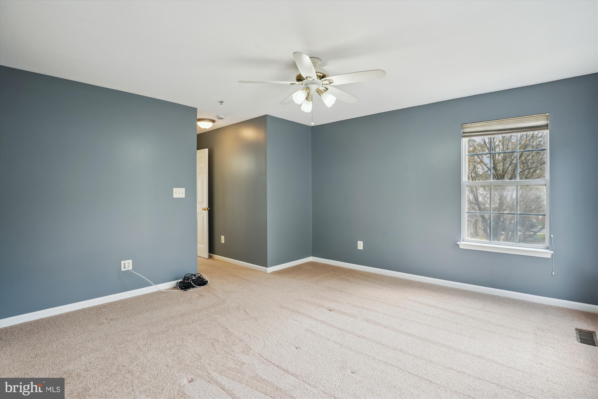 LAKELANDS - Residential