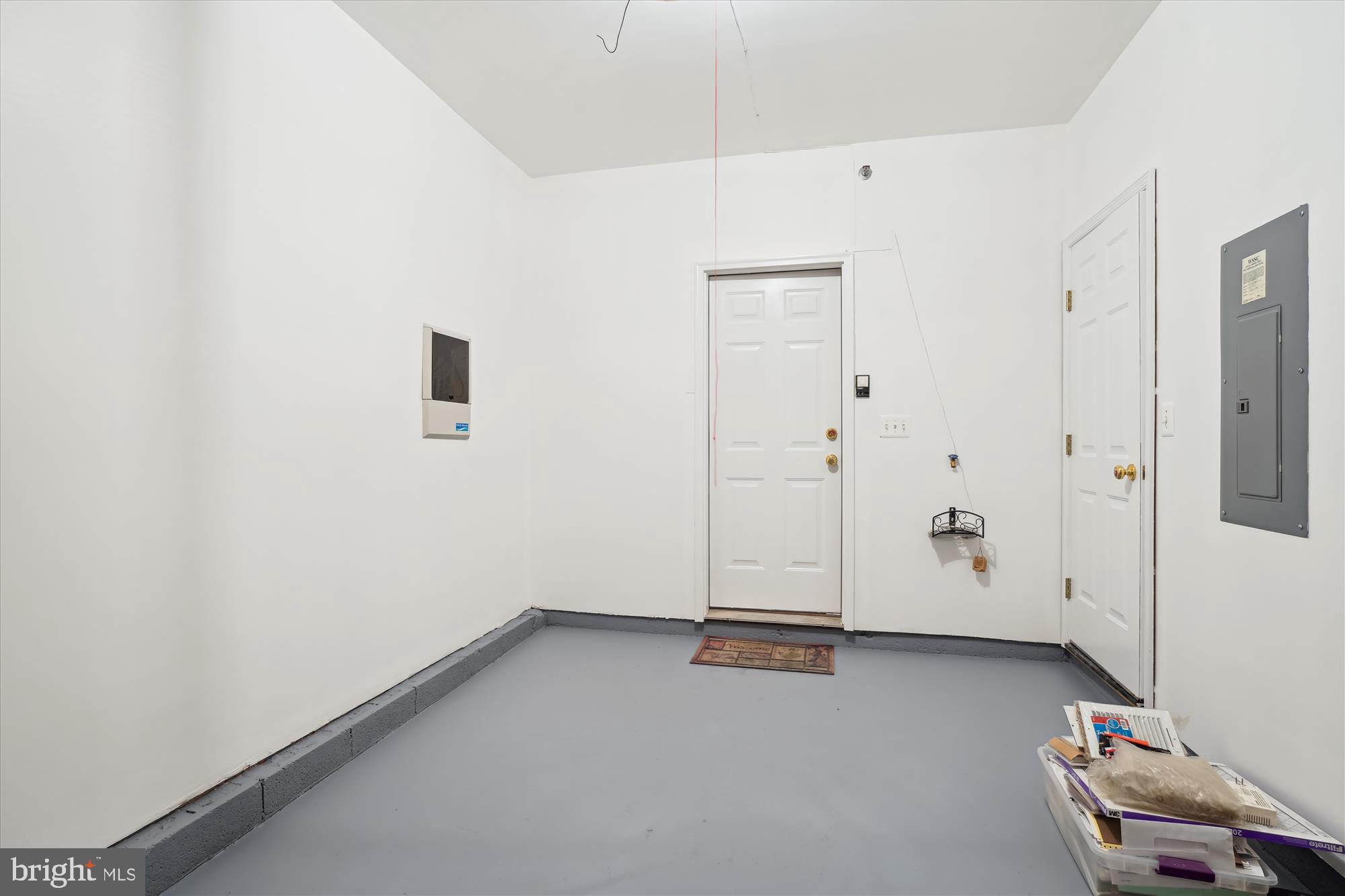 LAKELANDS - Residential