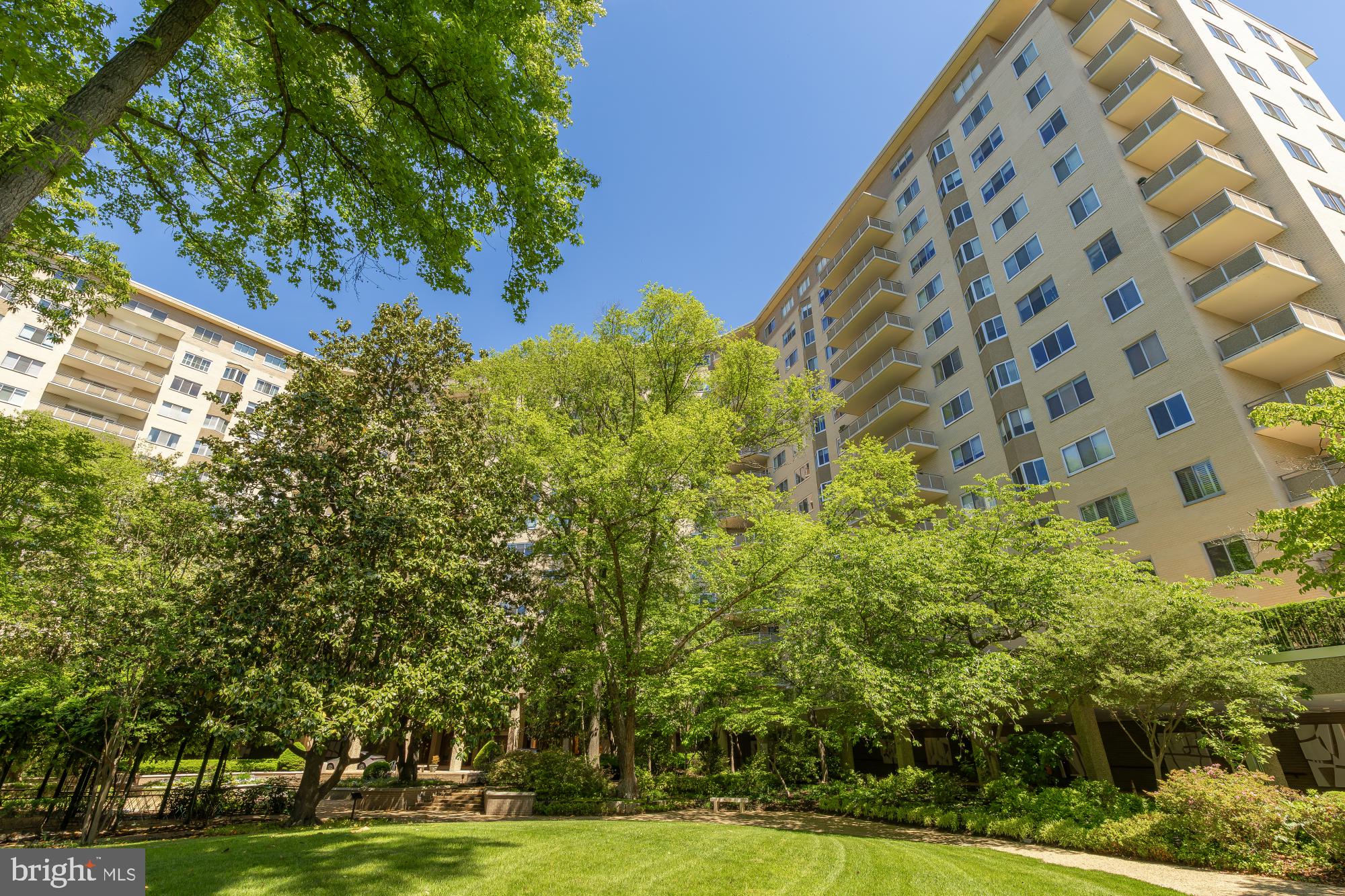 2801 NEW MEXICO AVENUE NW 1211