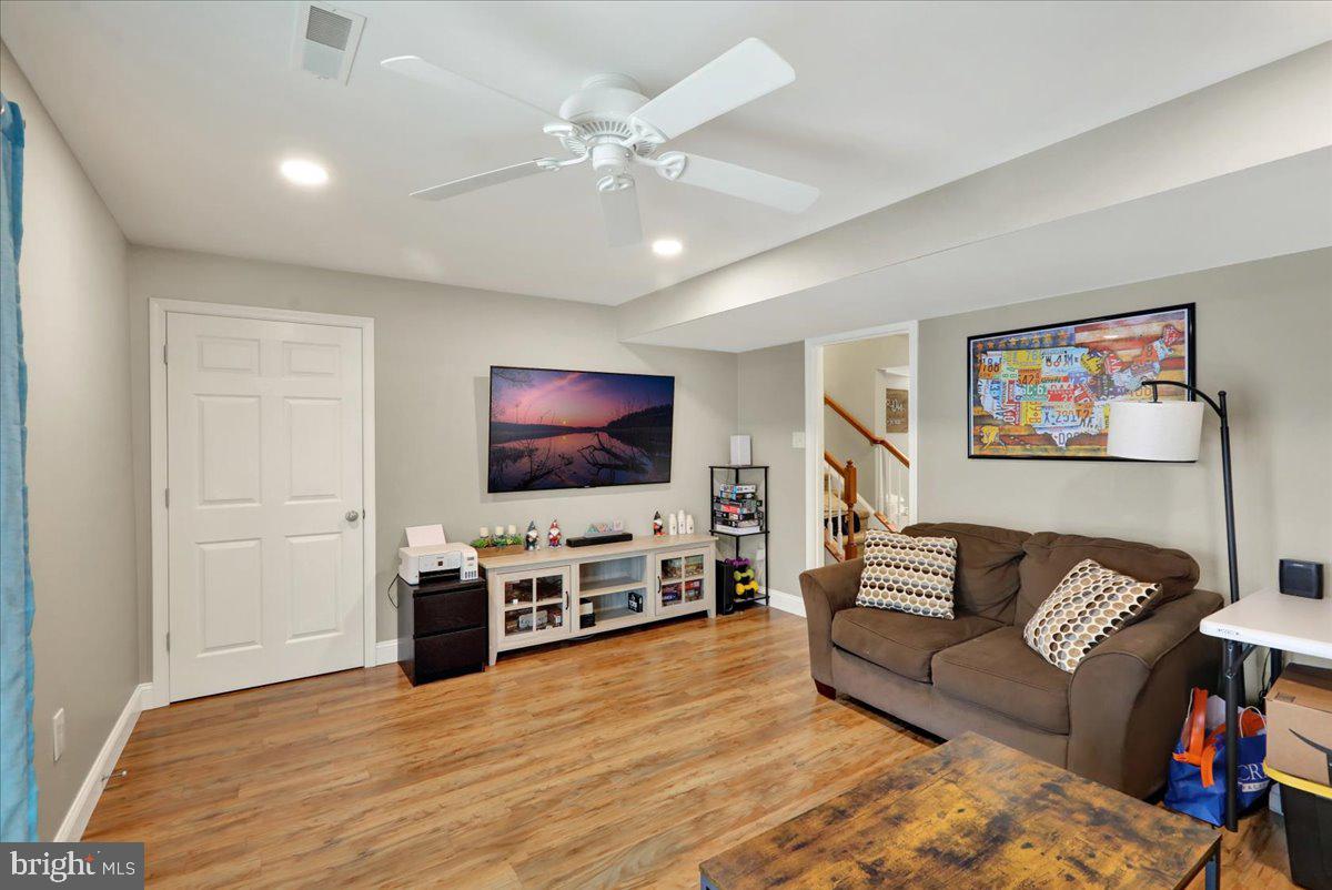 COVENTRY GLEN - Residential