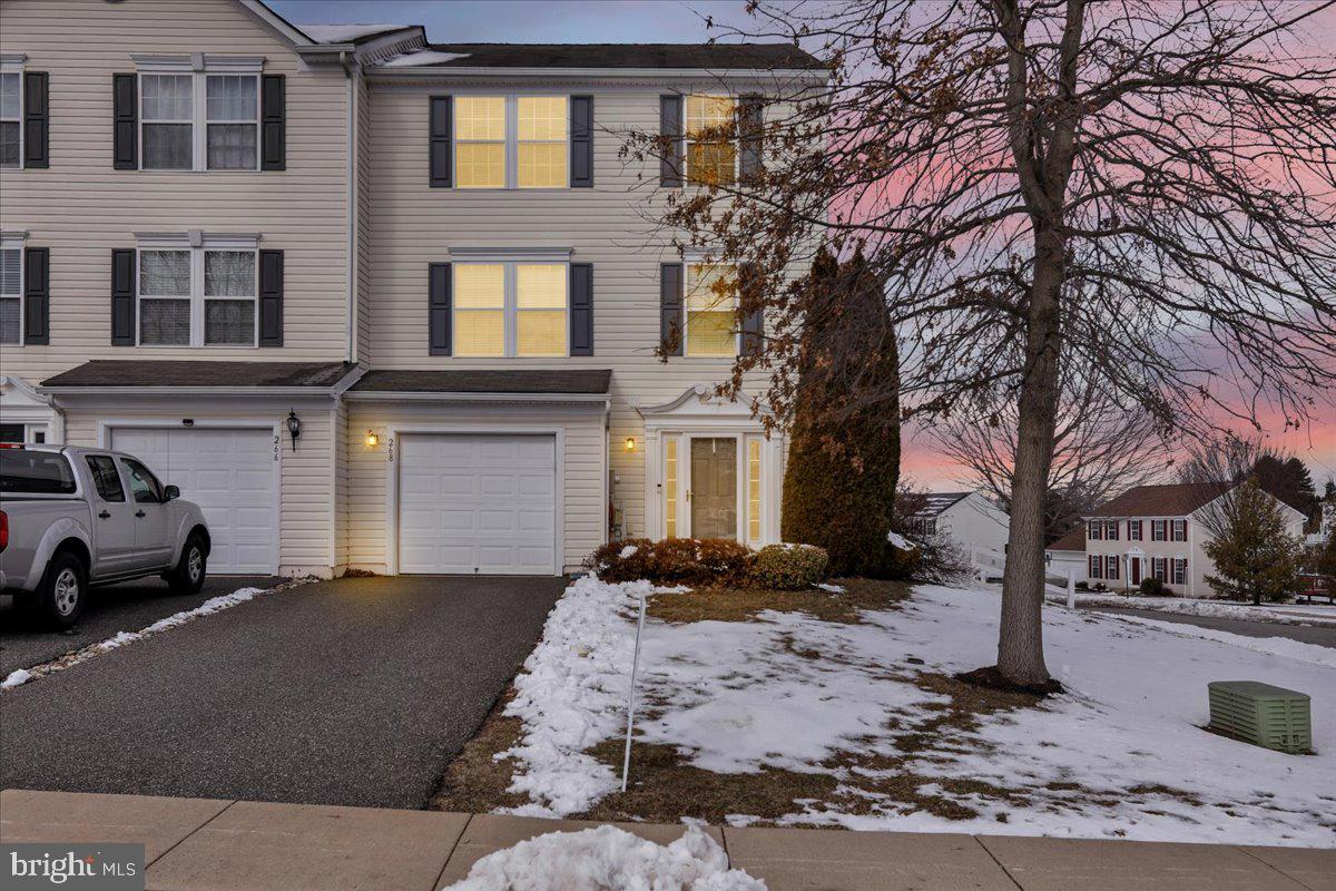 COVENTRY GLEN - Residential