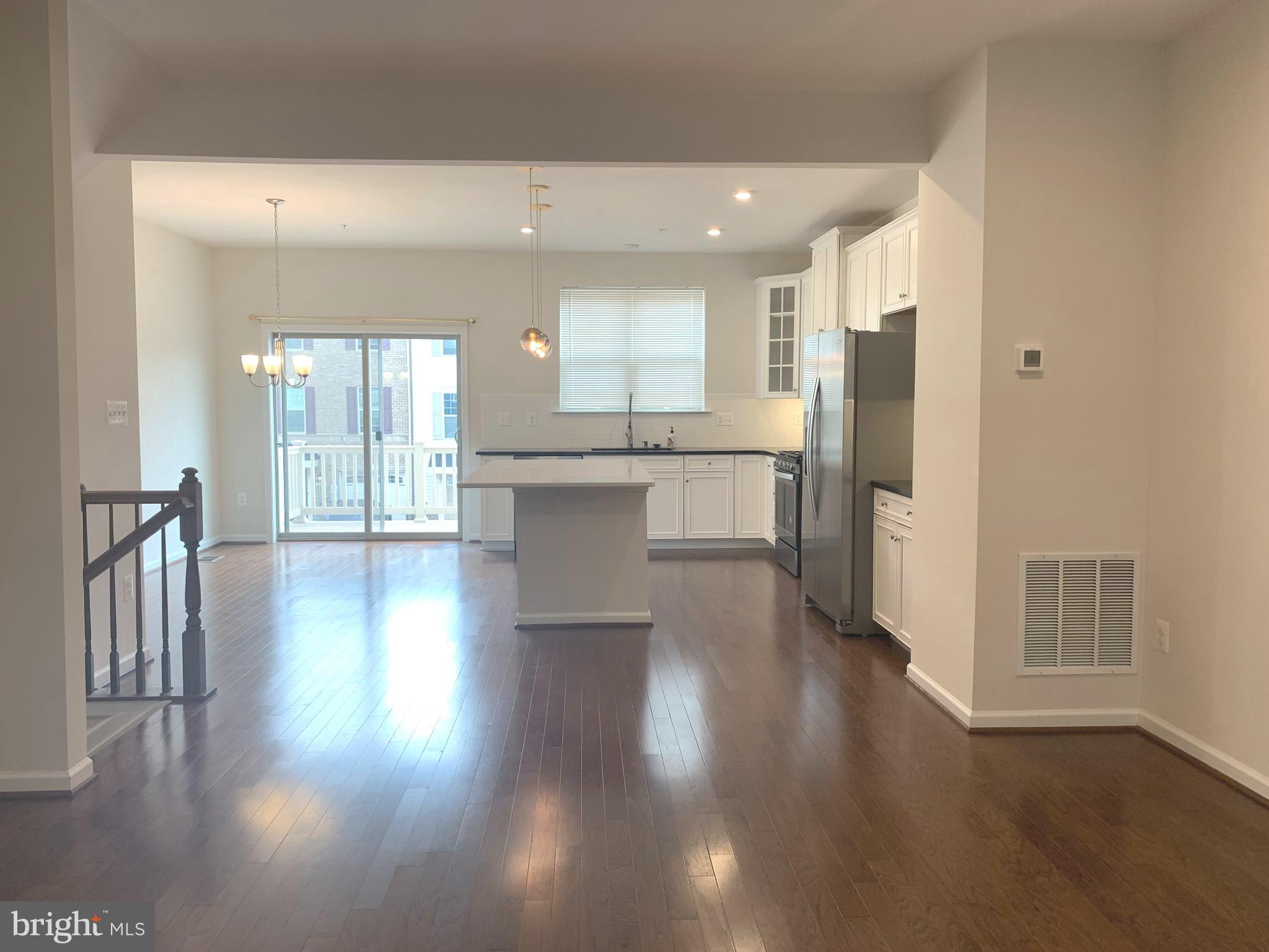 PARKSIDE - Residential Lease