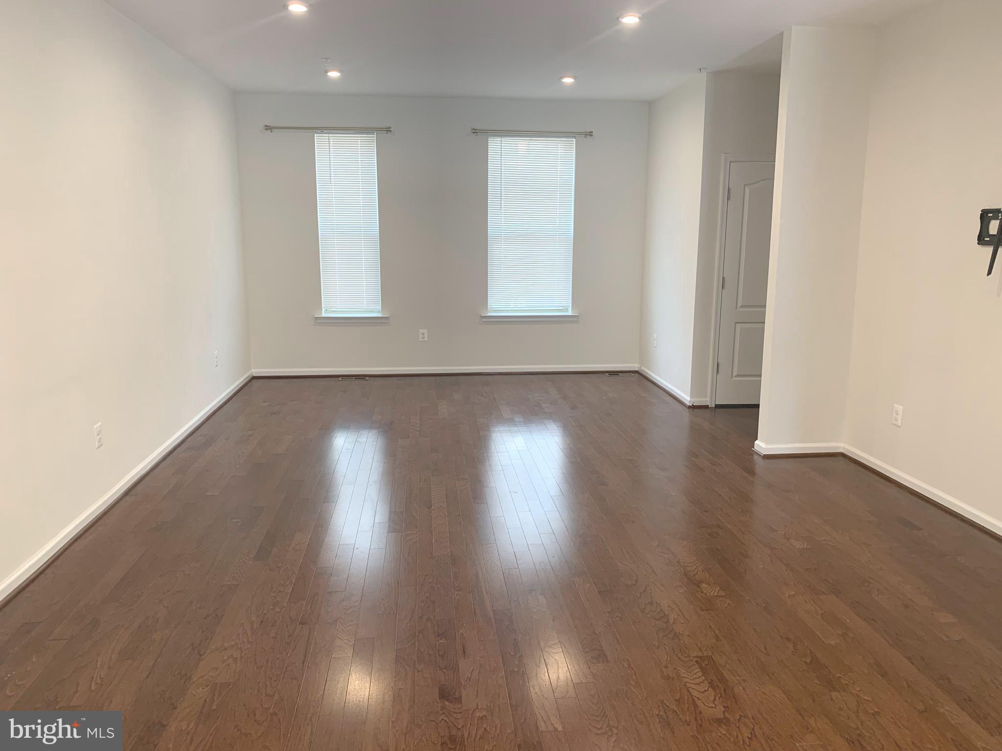 PARKSIDE - Residential Lease