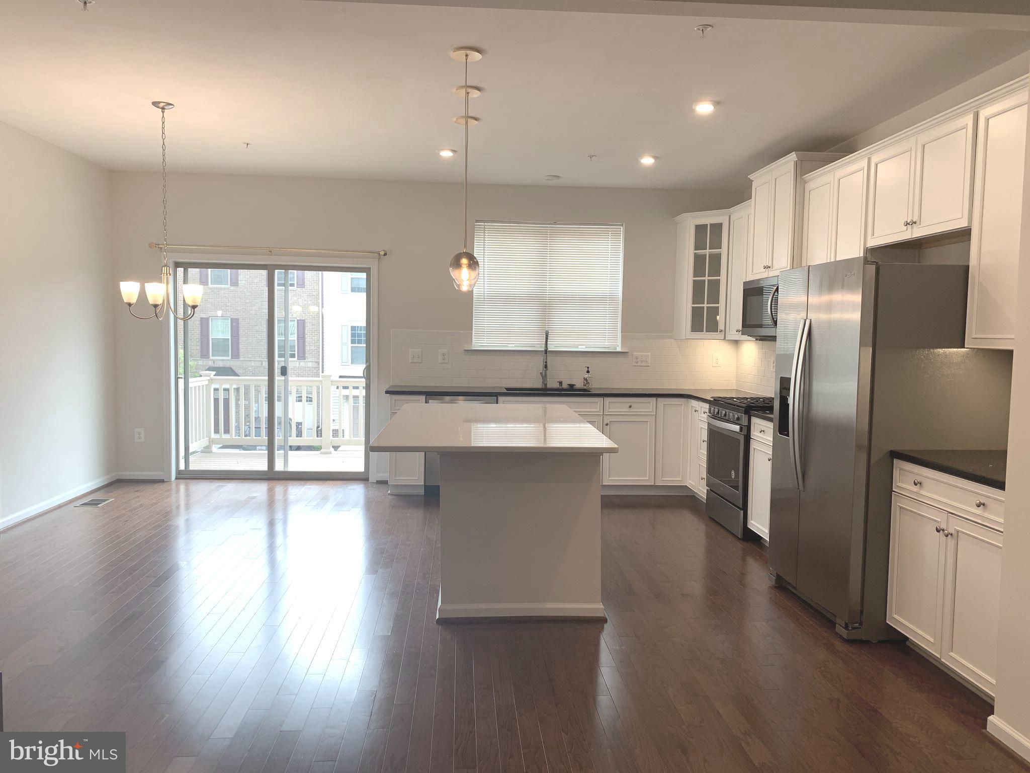 PARKSIDE - Residential Lease