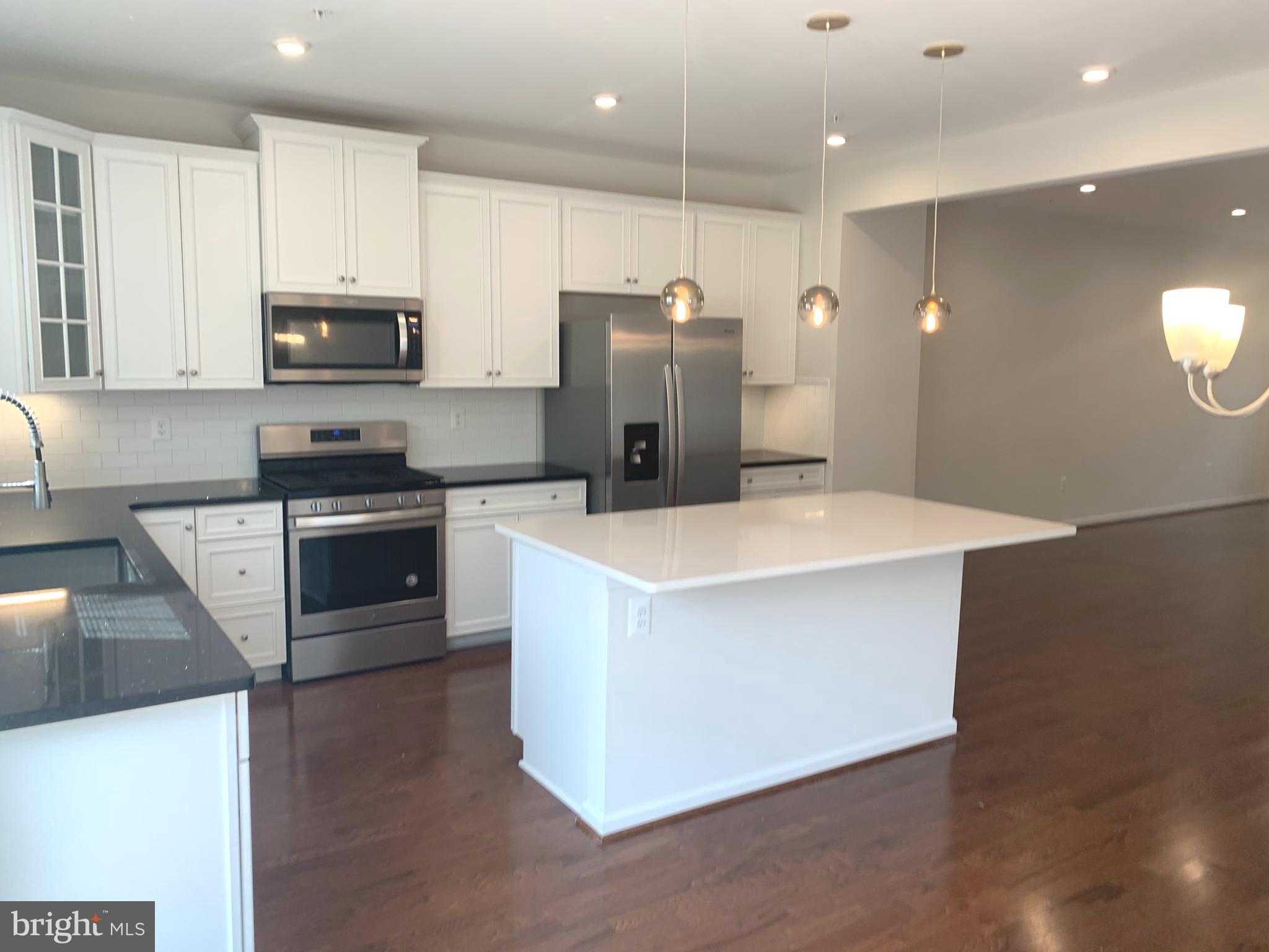 PARKSIDE - Residential Lease