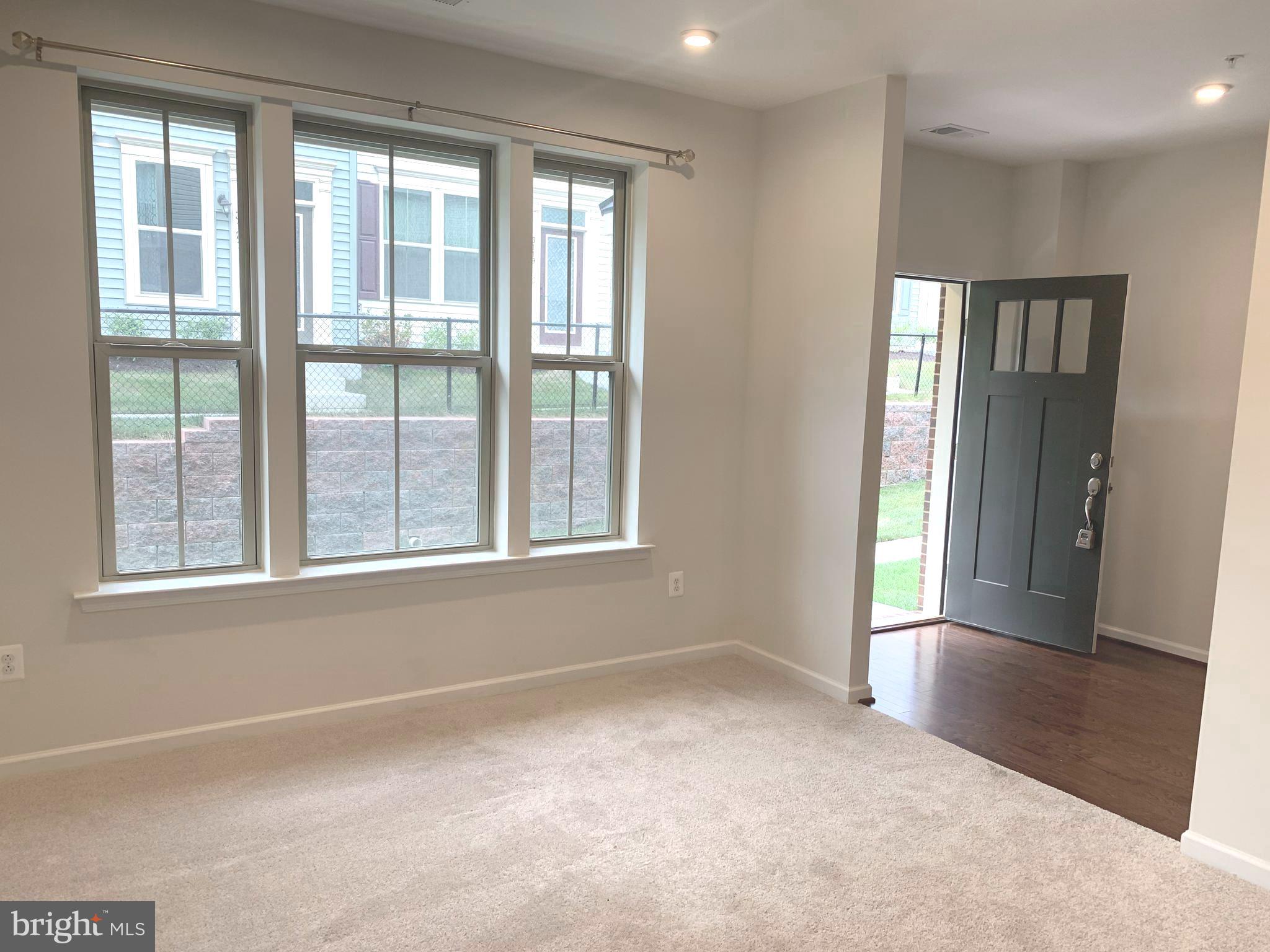 PARKSIDE - Residential Lease