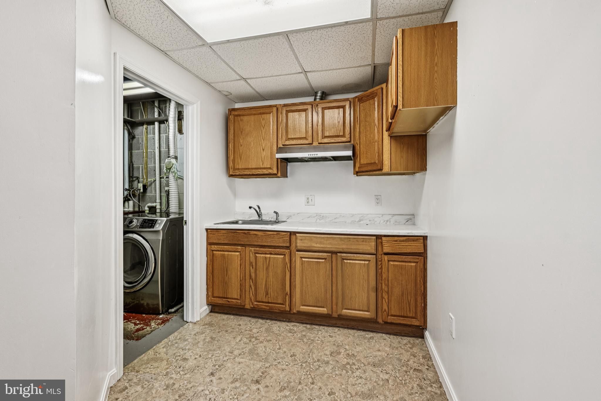 OLD MILL COMMUNITY - Residential Lease