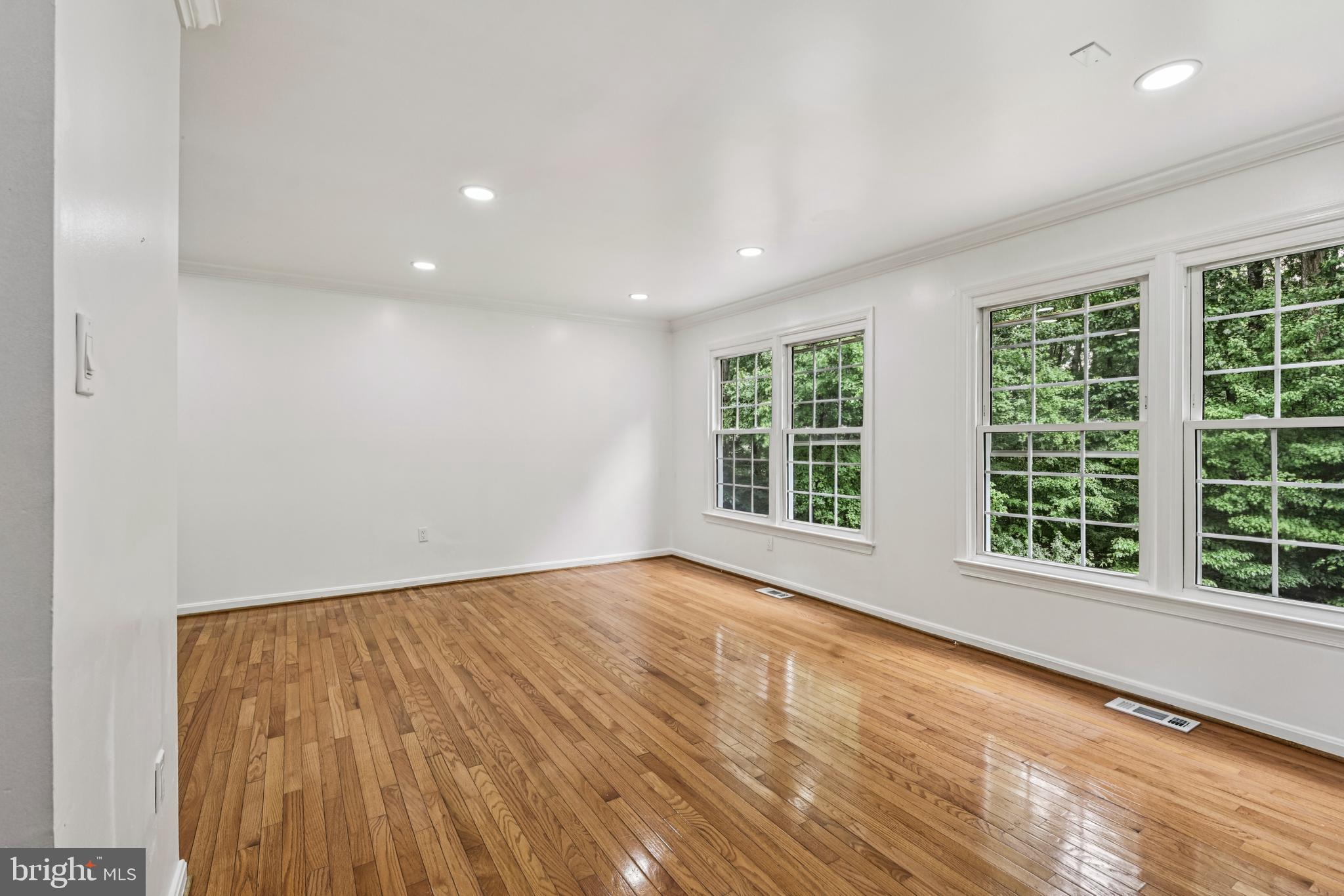 OLD MILL COMMUNITY - Residential Lease