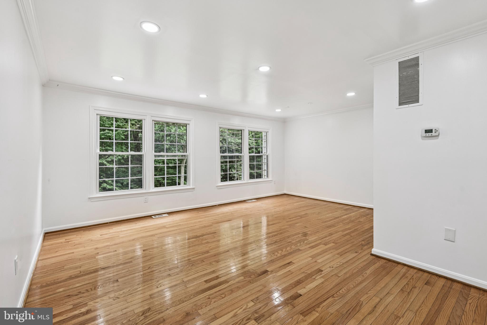 OLD MILL COMMUNITY - Residential Lease