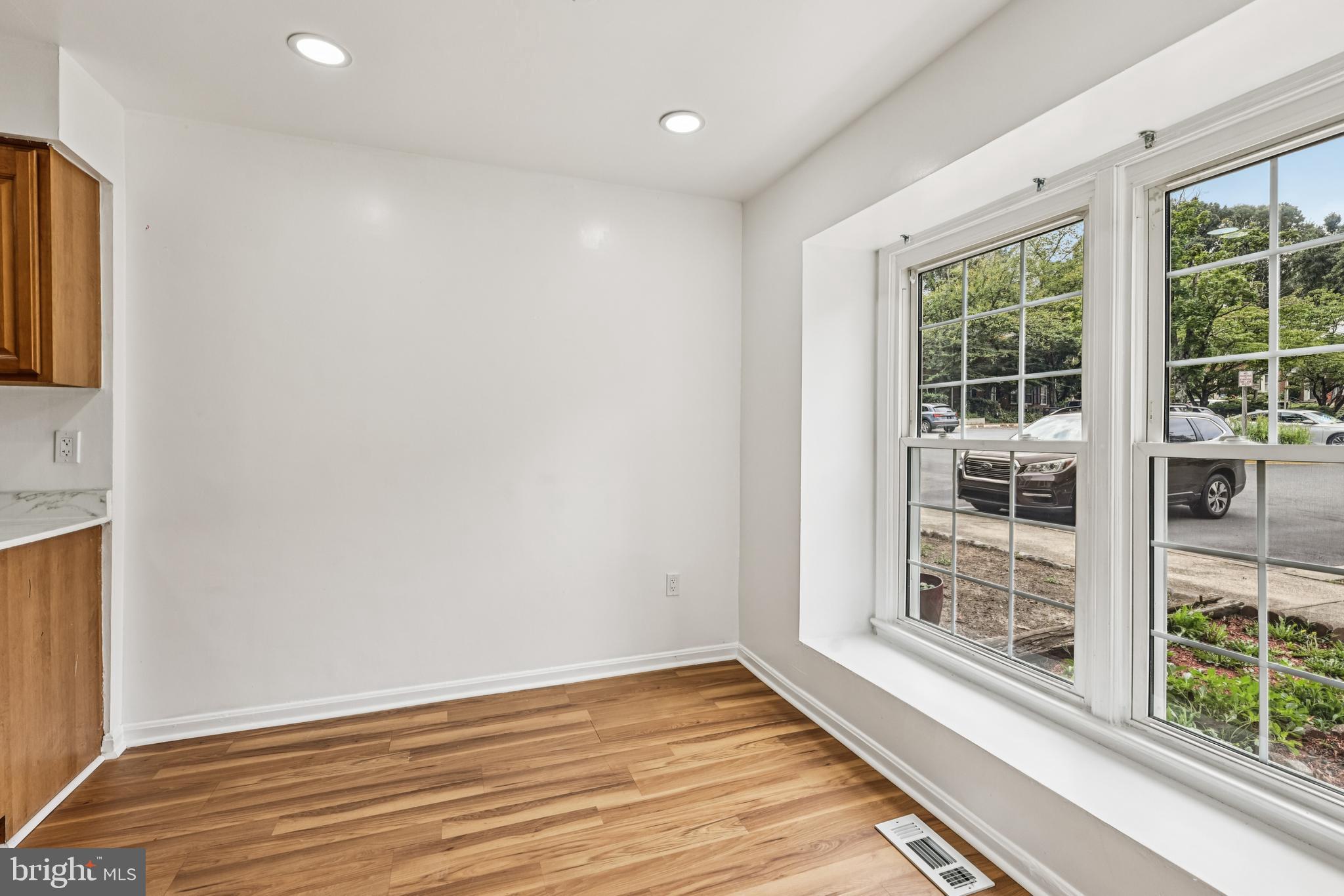 OLD MILL COMMUNITY - Residential Lease