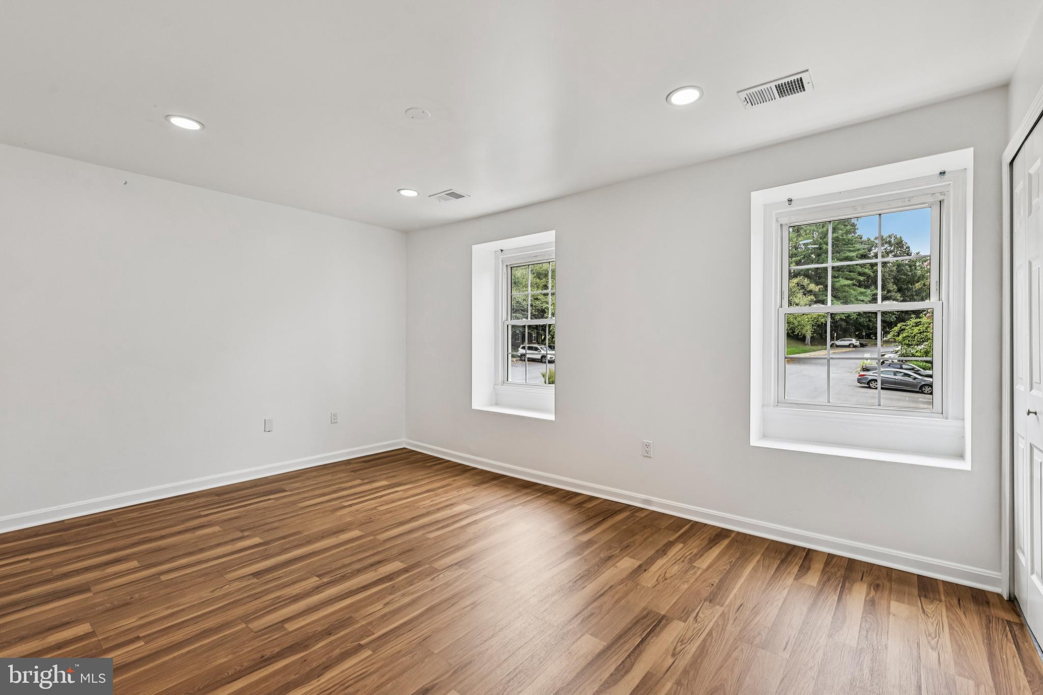 OLD MILL COMMUNITY - Residential Lease