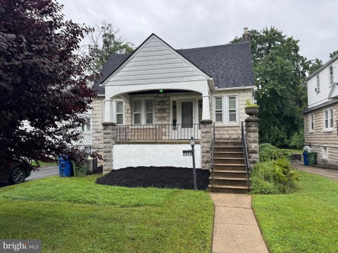 Homes For Sale - 3045 Pinewood Avenue<br/> BALTIMORE, MD 21214