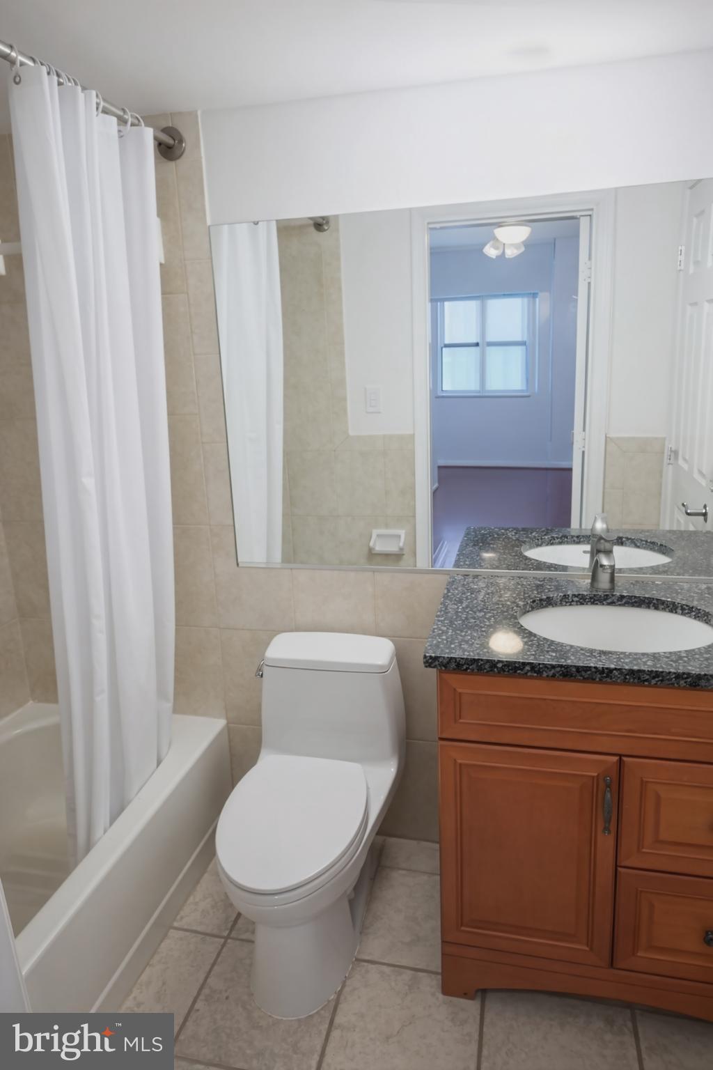 THE CHRISTOPHER - Residential