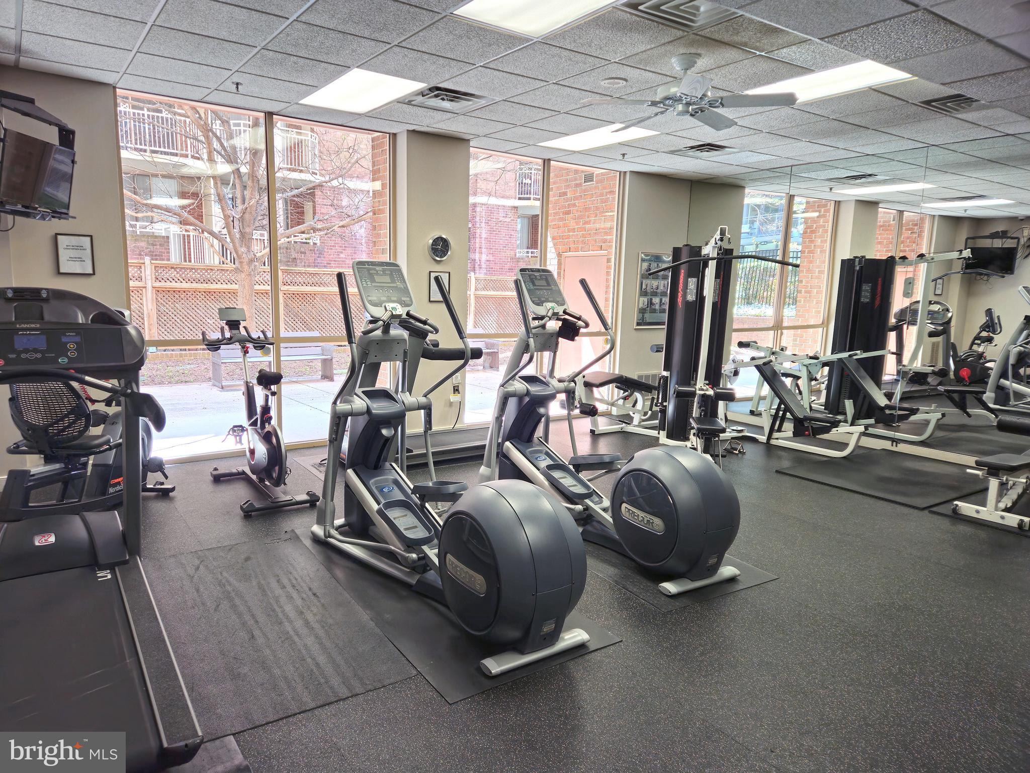 THE CHRISTOPHER - Residential